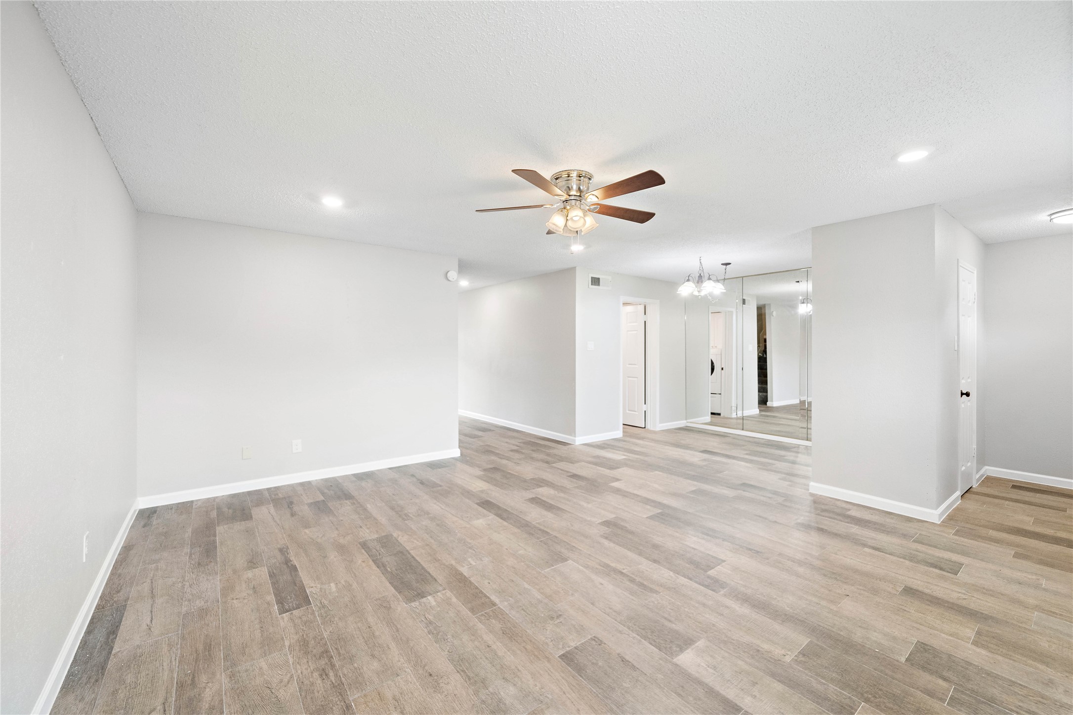 14256 Misty Meadow Lane Property Photo 4