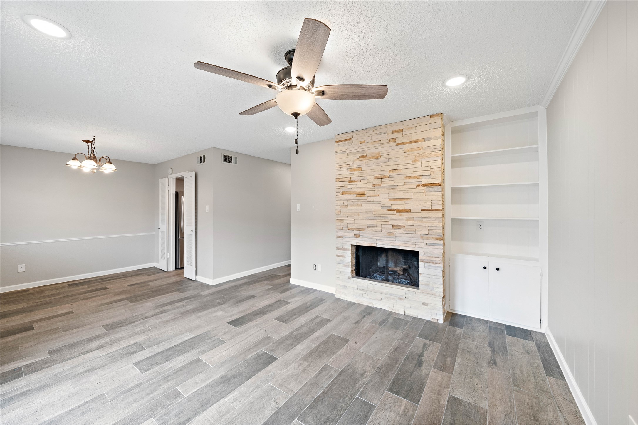 14256 Misty Meadow Lane Property Photo 5