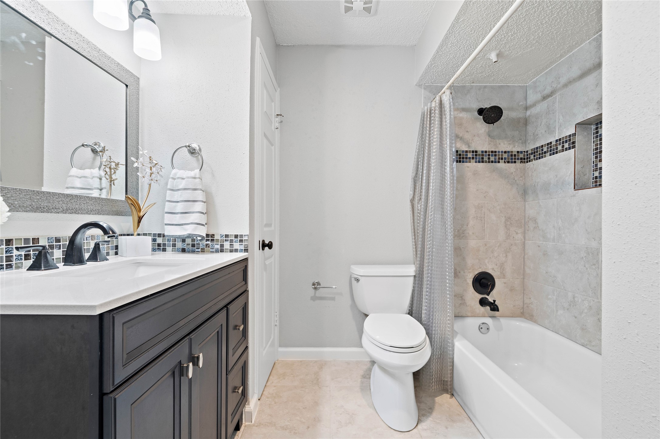 14256 Misty Meadow Lane Property Photo 15