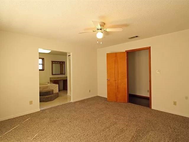 943 State Highway 103 W Property Photo 16