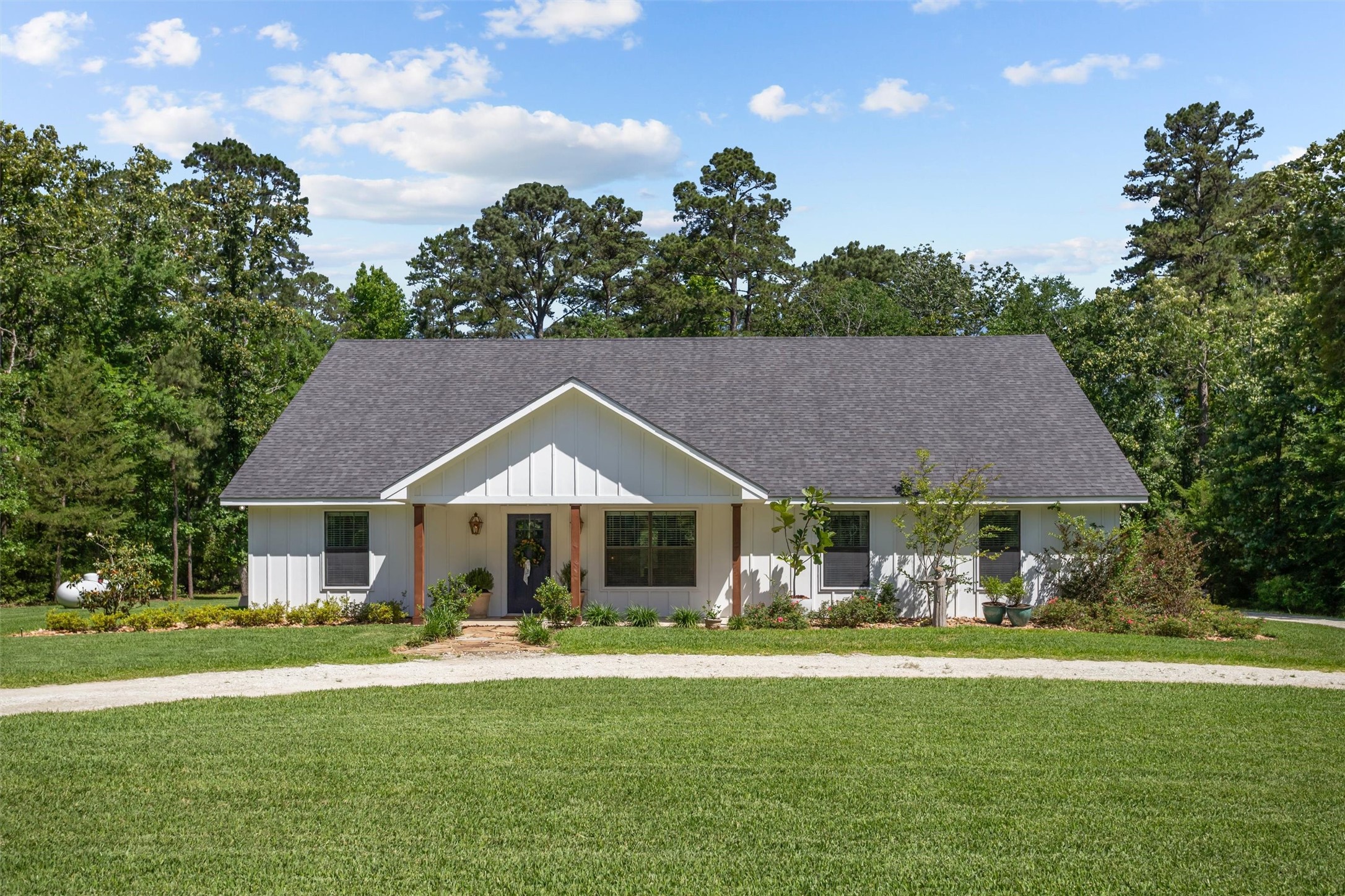 149 Yaupon Lane Property Photo