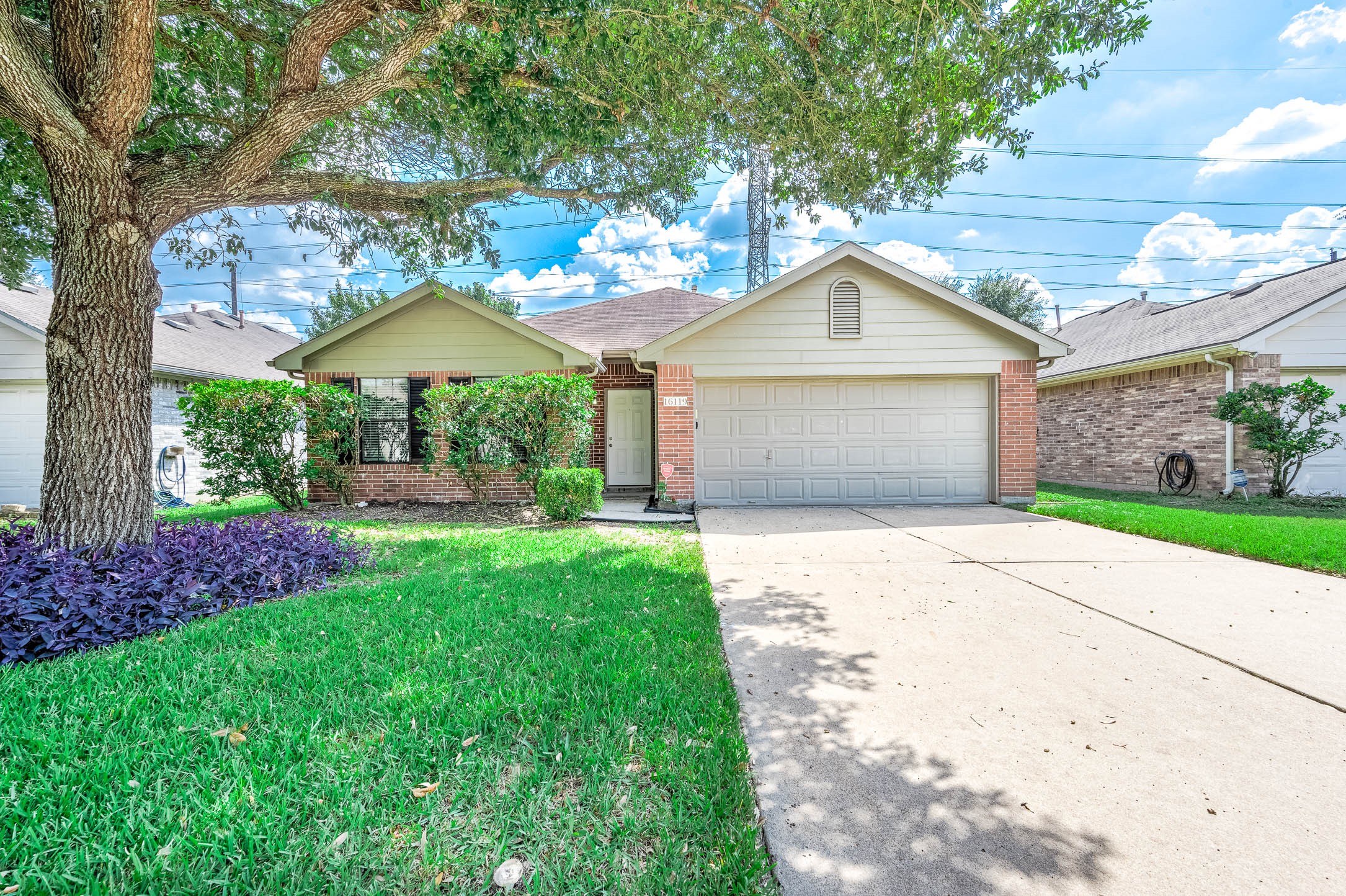 16119 Speyburn Court Property Photo 1