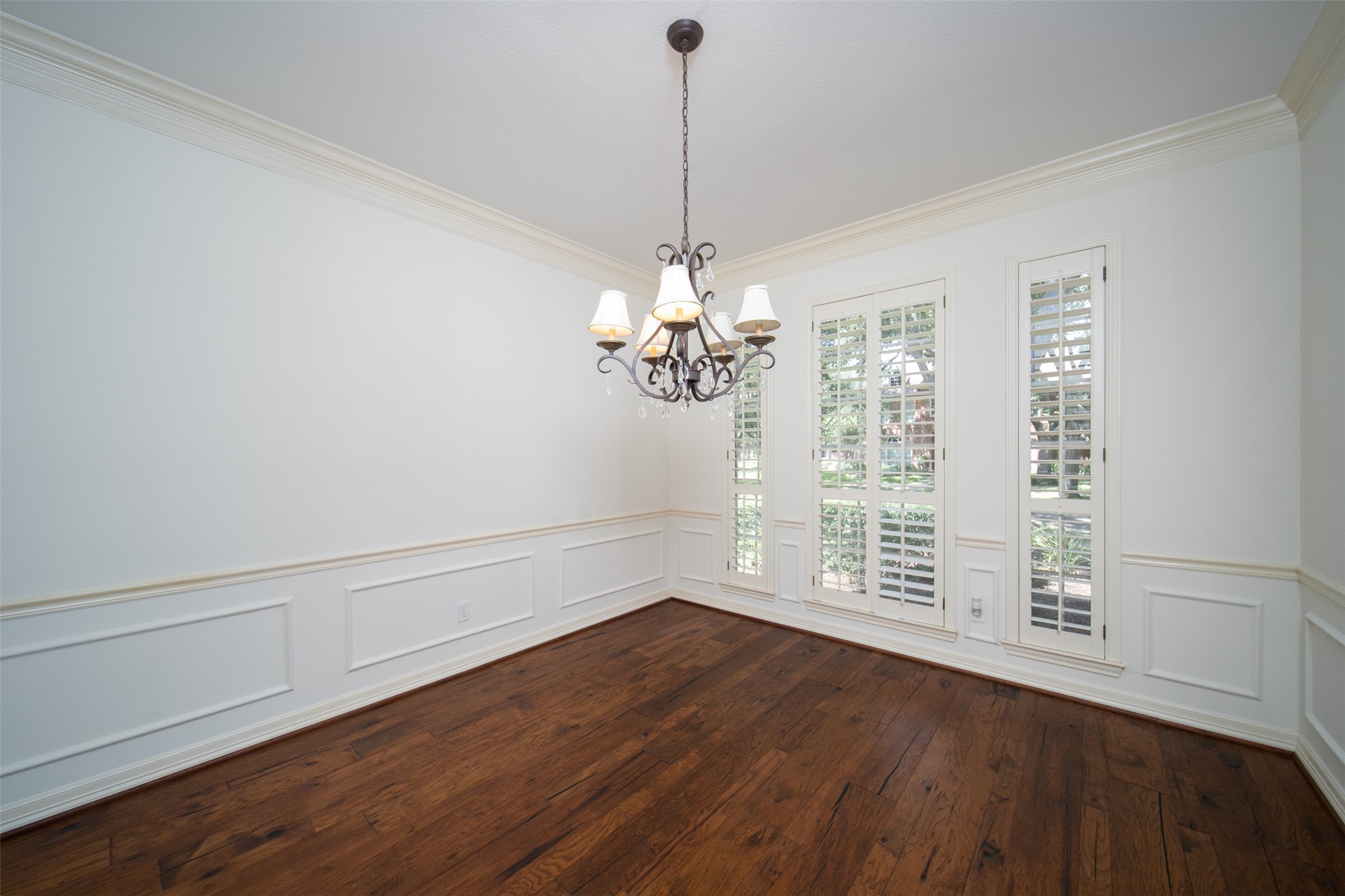 3815 Hogan Court Property Photo 6
