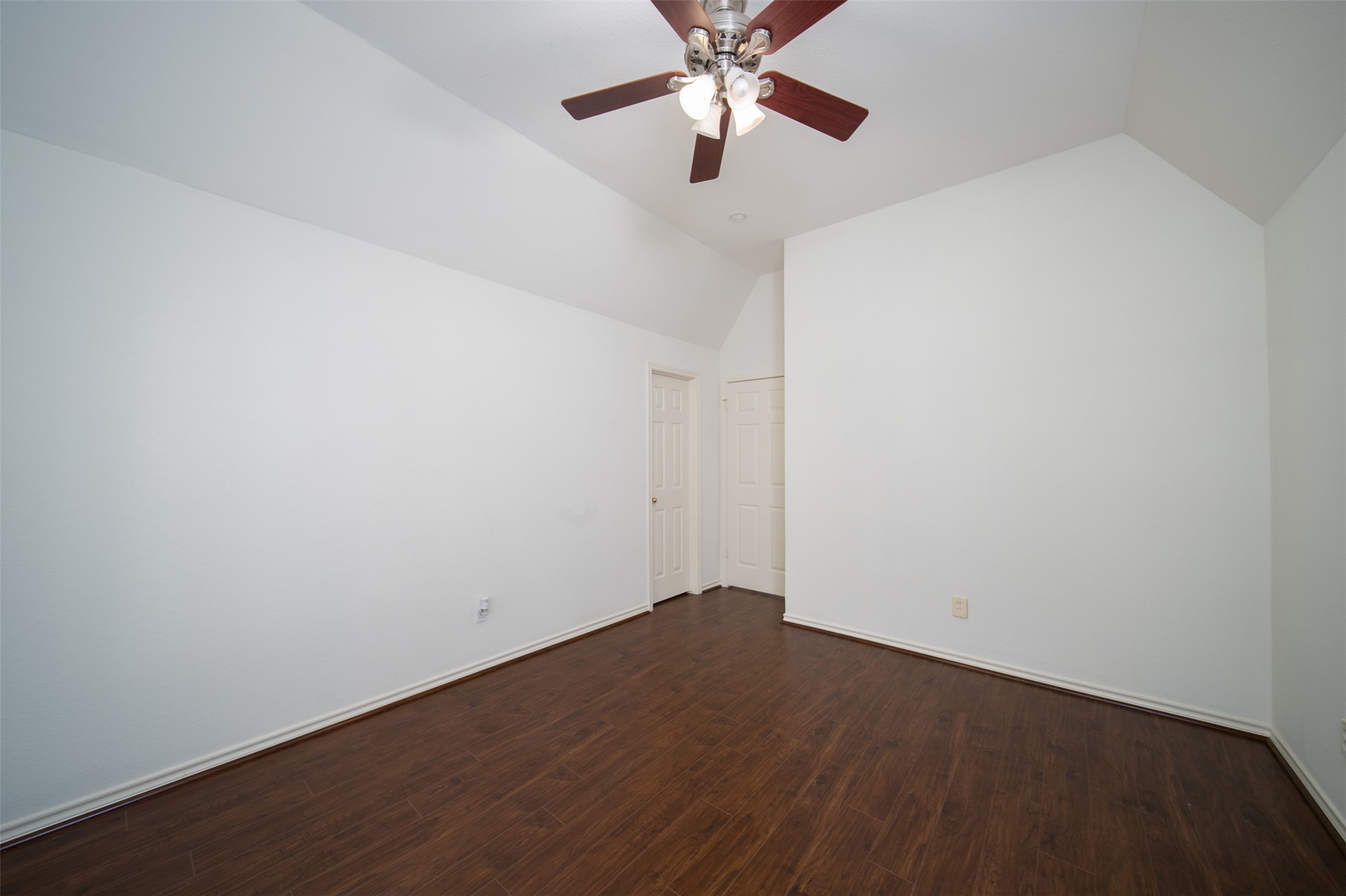 3815 Hogan Court Property Photo 32