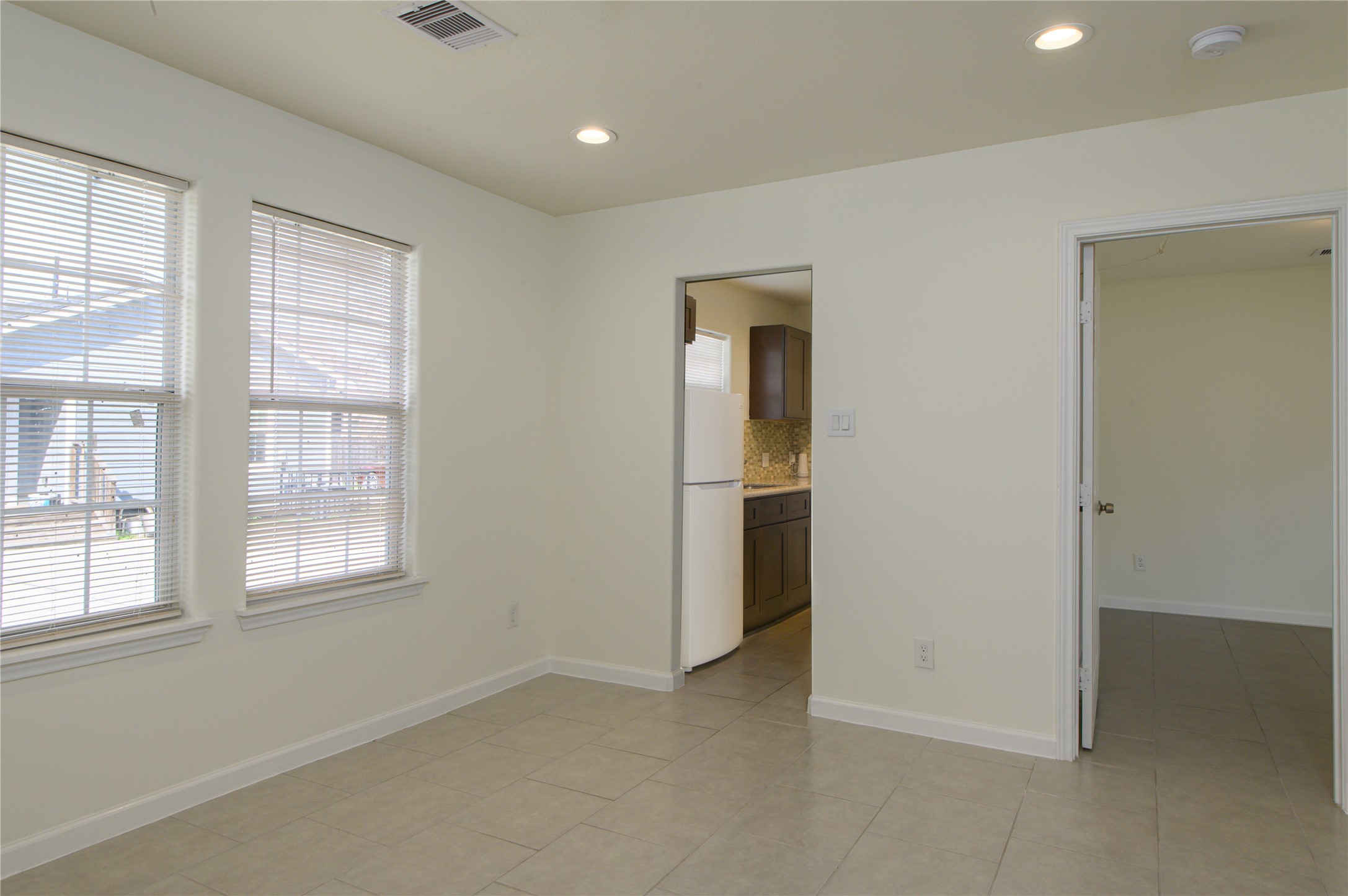 3409 Simmons Street Property Photo 4