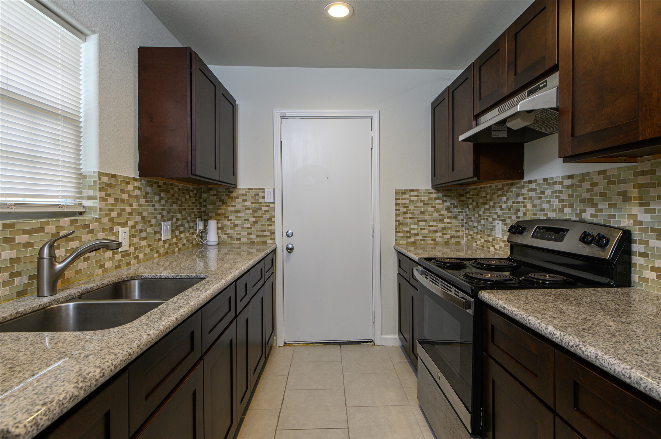 3409 Simmons Street Property Photo 5