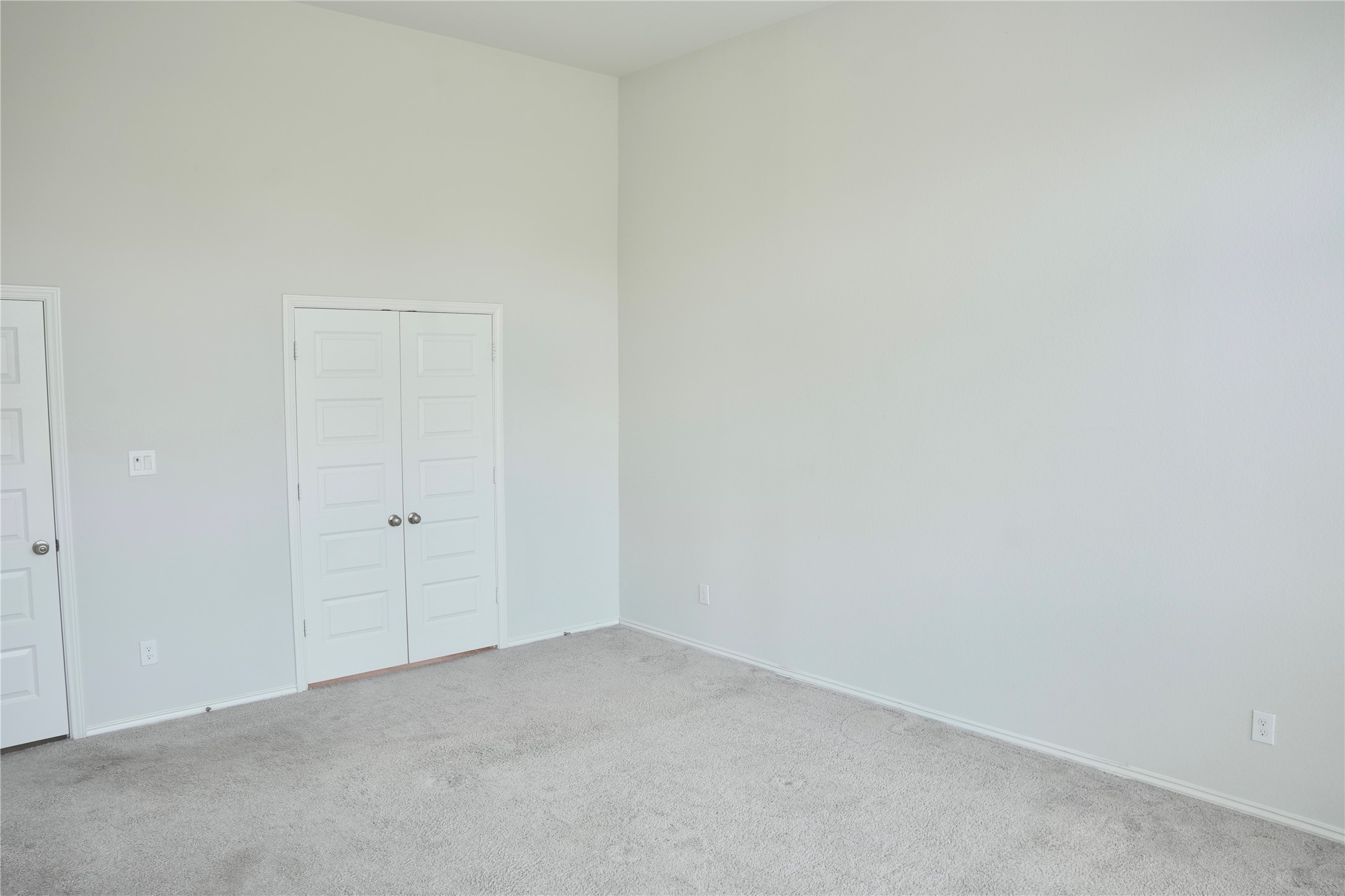24727 Tanoureen Drive Property Photo 24