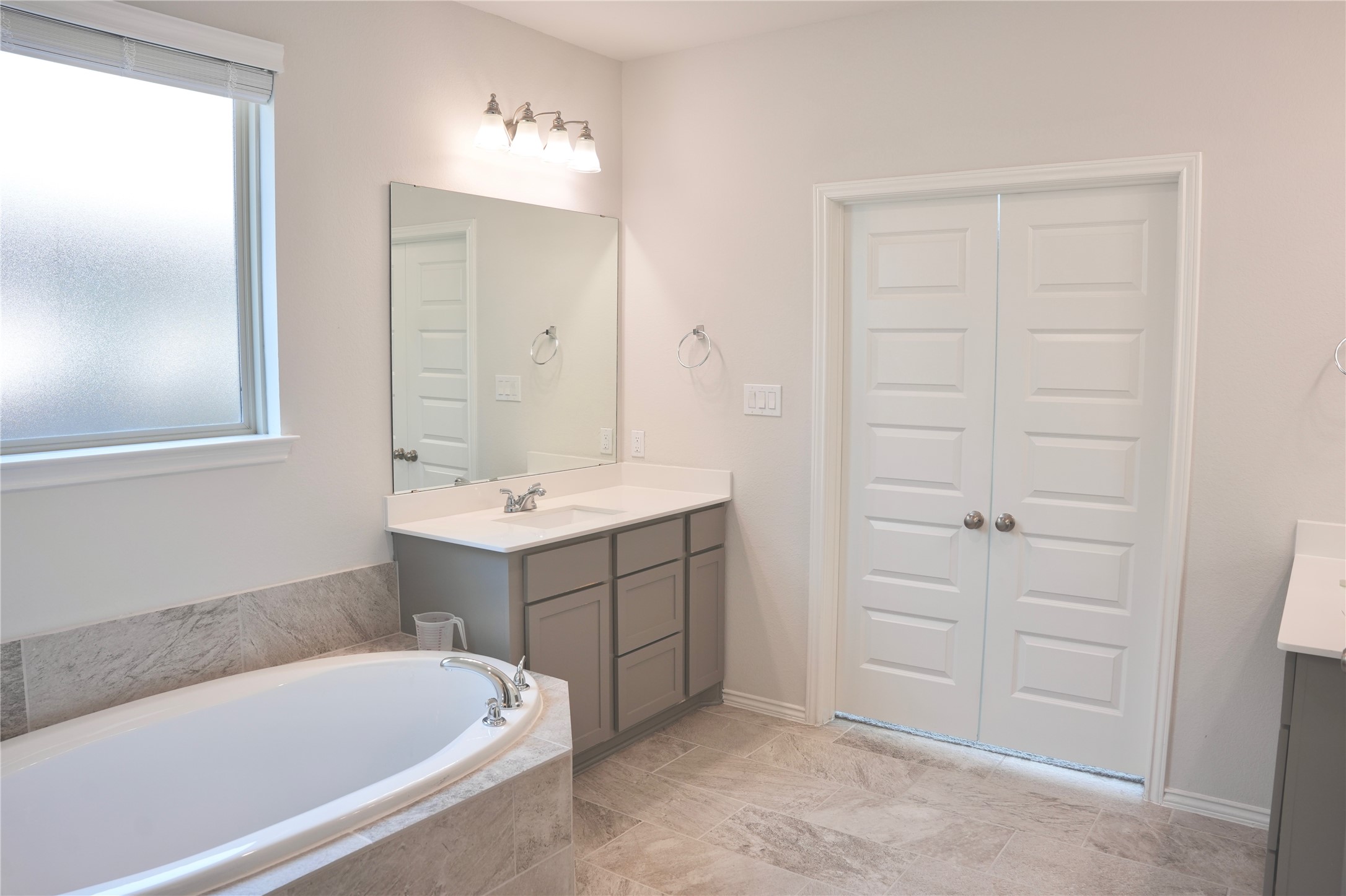 24727 Tanoureen Drive Property Photo 27