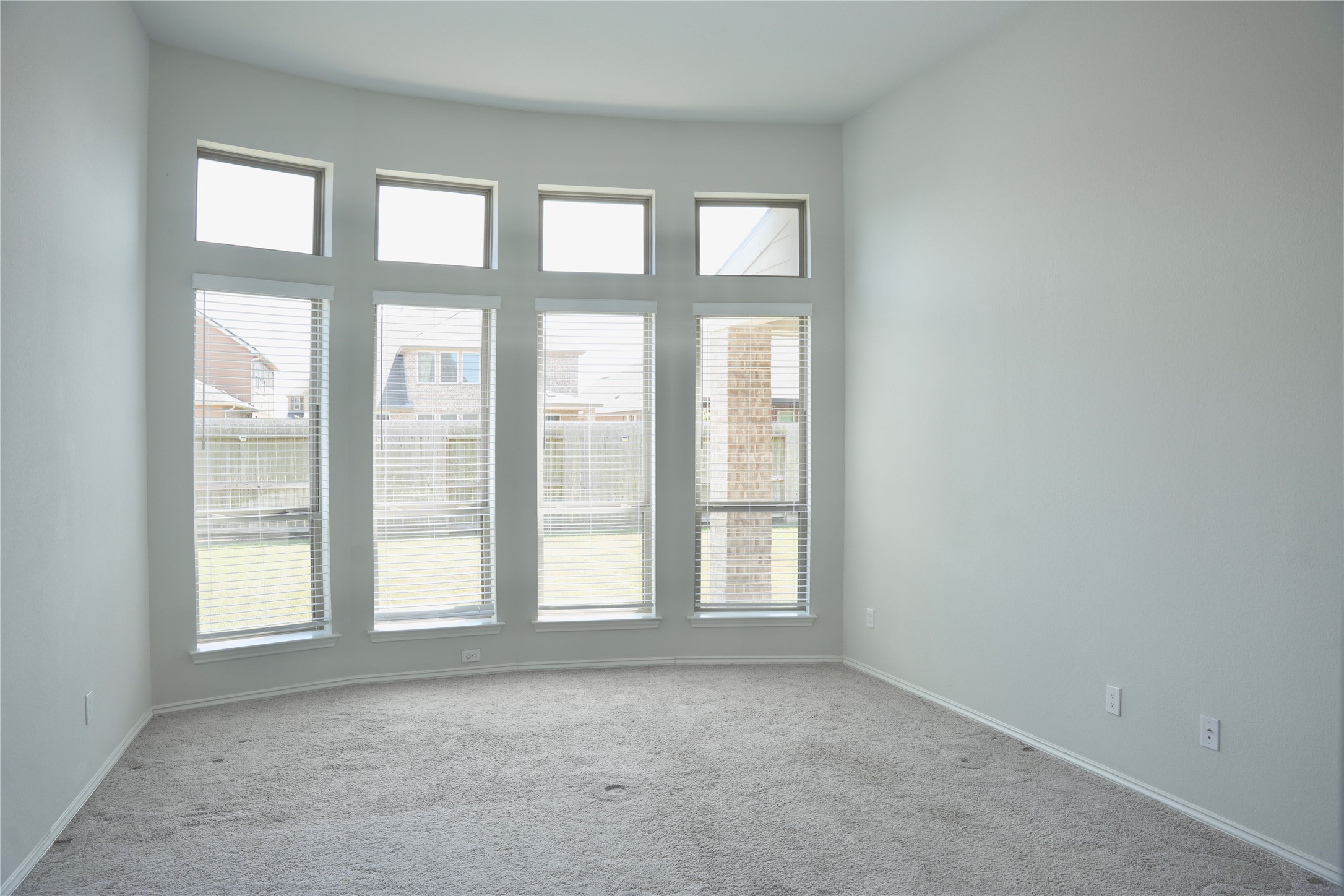 24727 Tanoureen Drive Property Photo 32