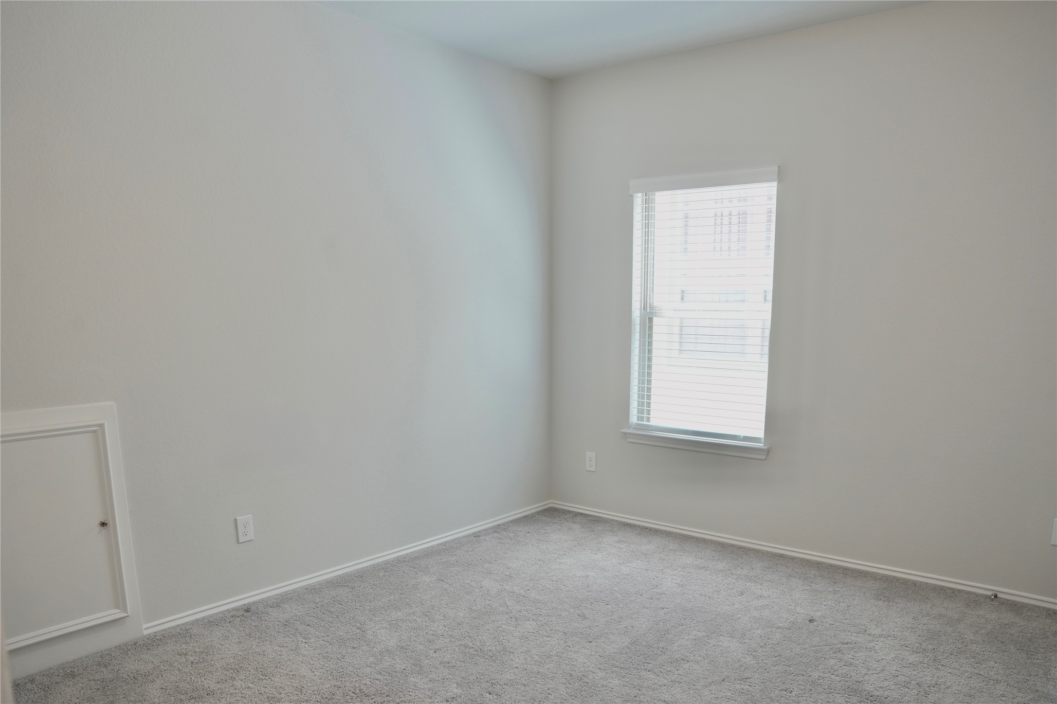 24727 Tanoureen Drive Property Photo 37