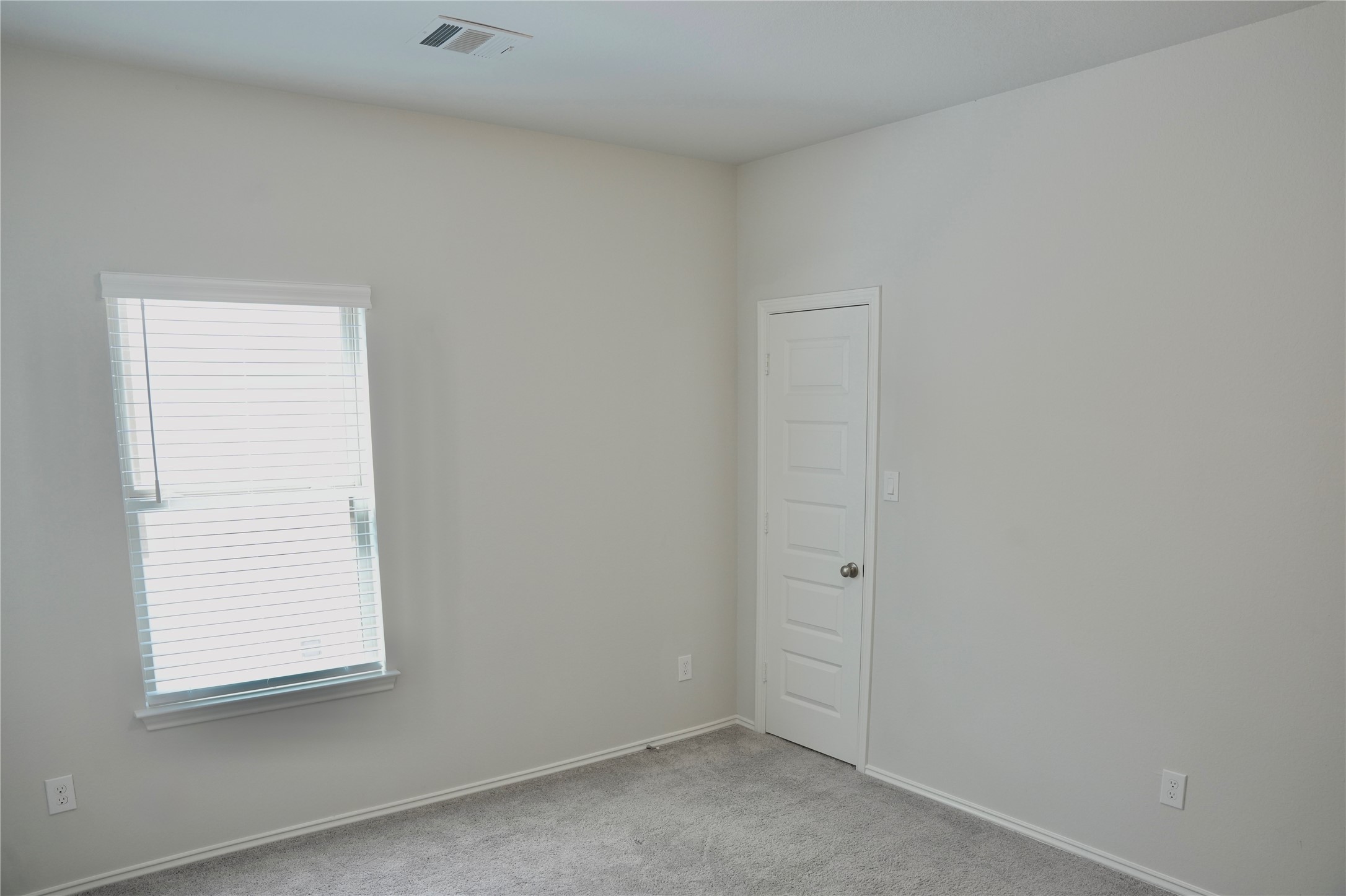 24727 Tanoureen Drive Property Photo 38