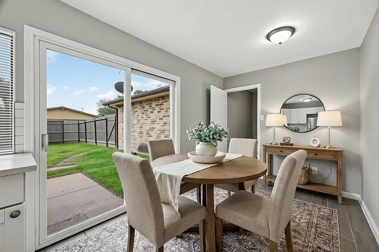 14034 Lourdes Drive Property Photo 5