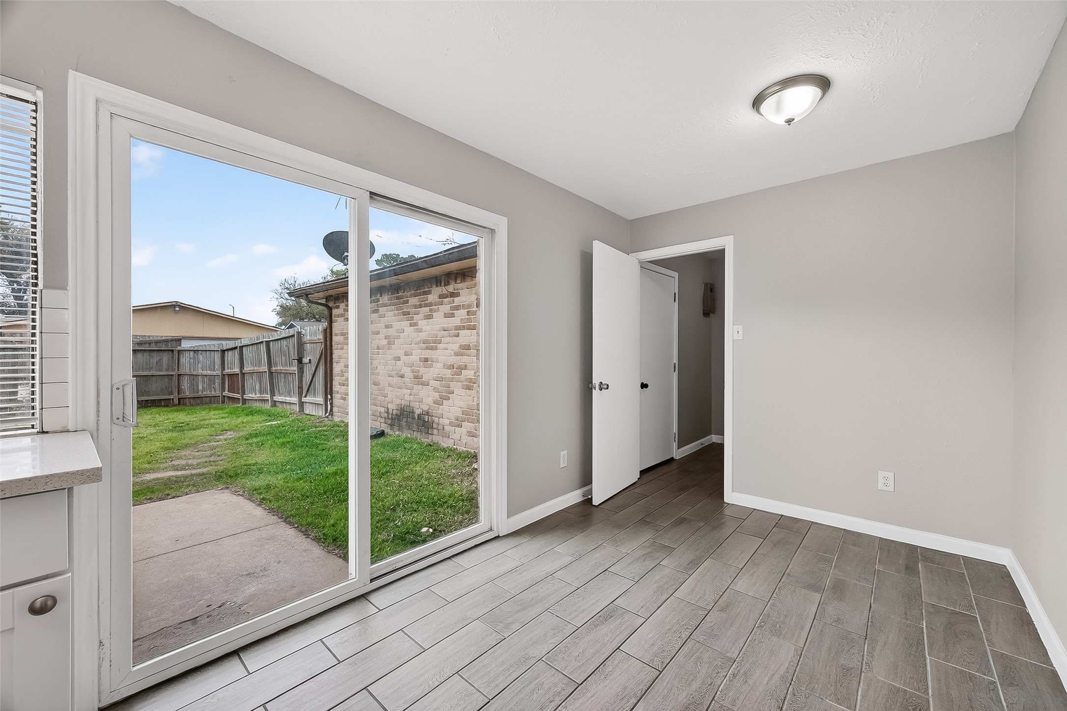 14034 Lourdes Drive Property Photo 11