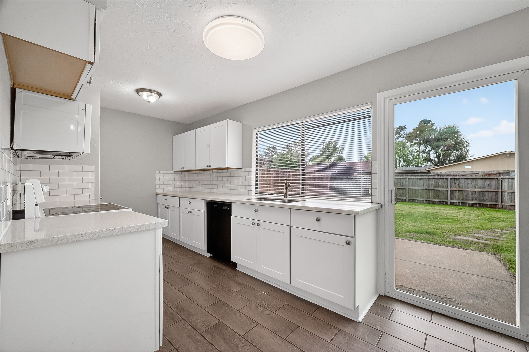14034 Lourdes Drive Property Photo 13
