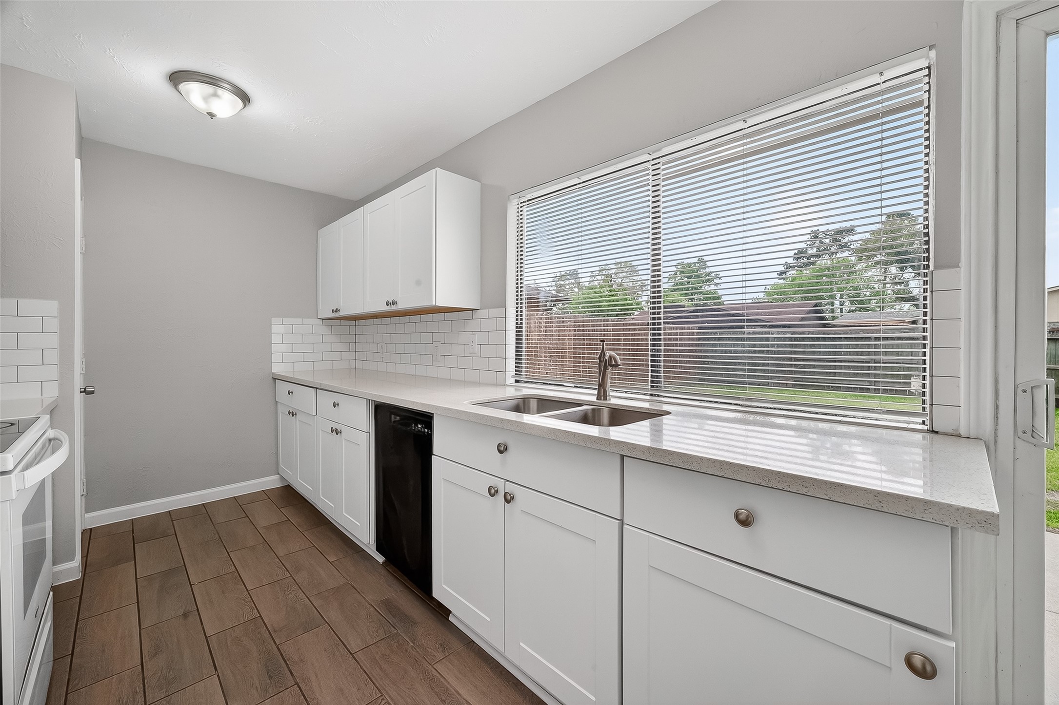 14034 Lourdes Drive Property Photo 16