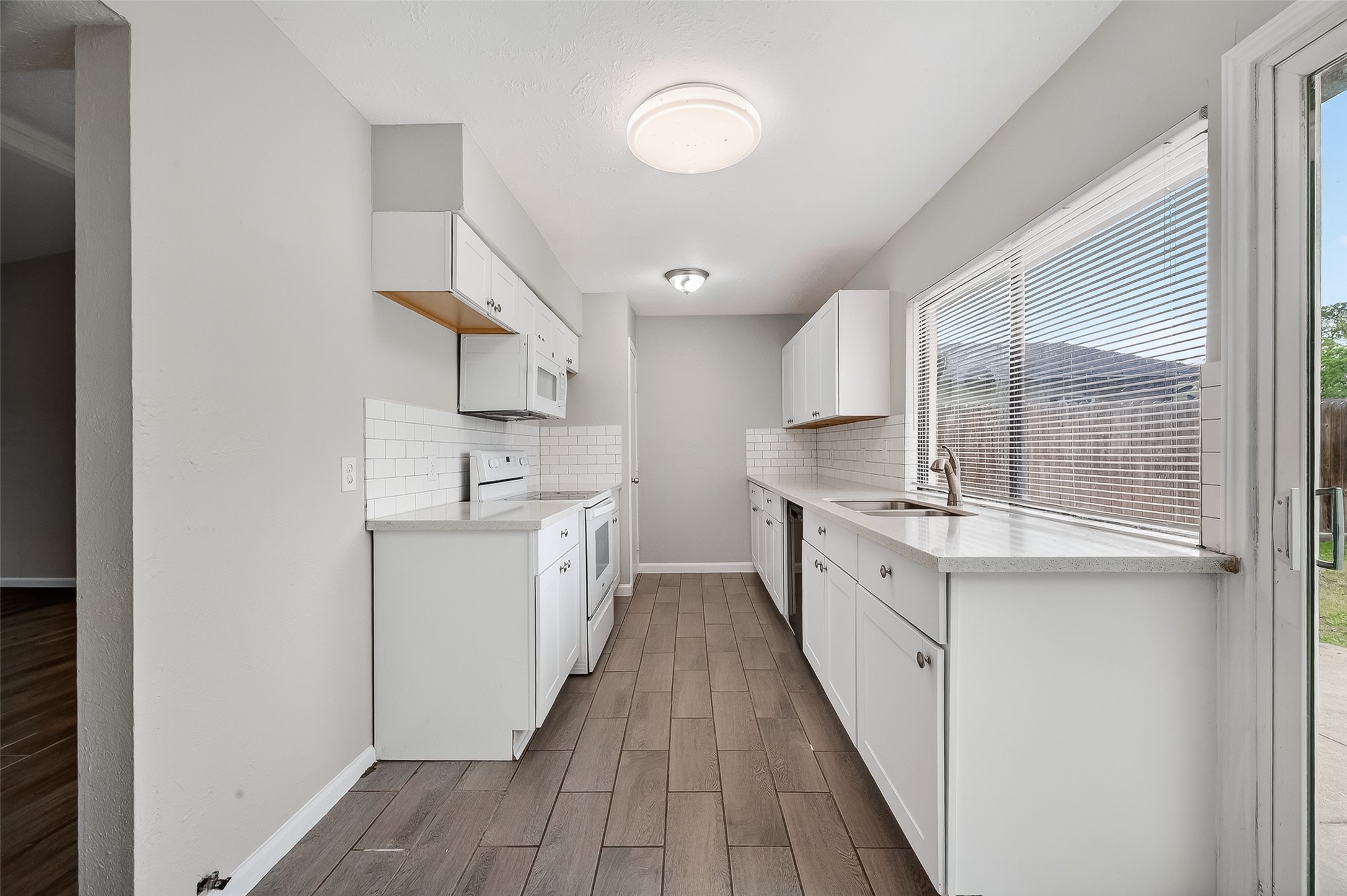 14034 Lourdes Drive Property Photo 17