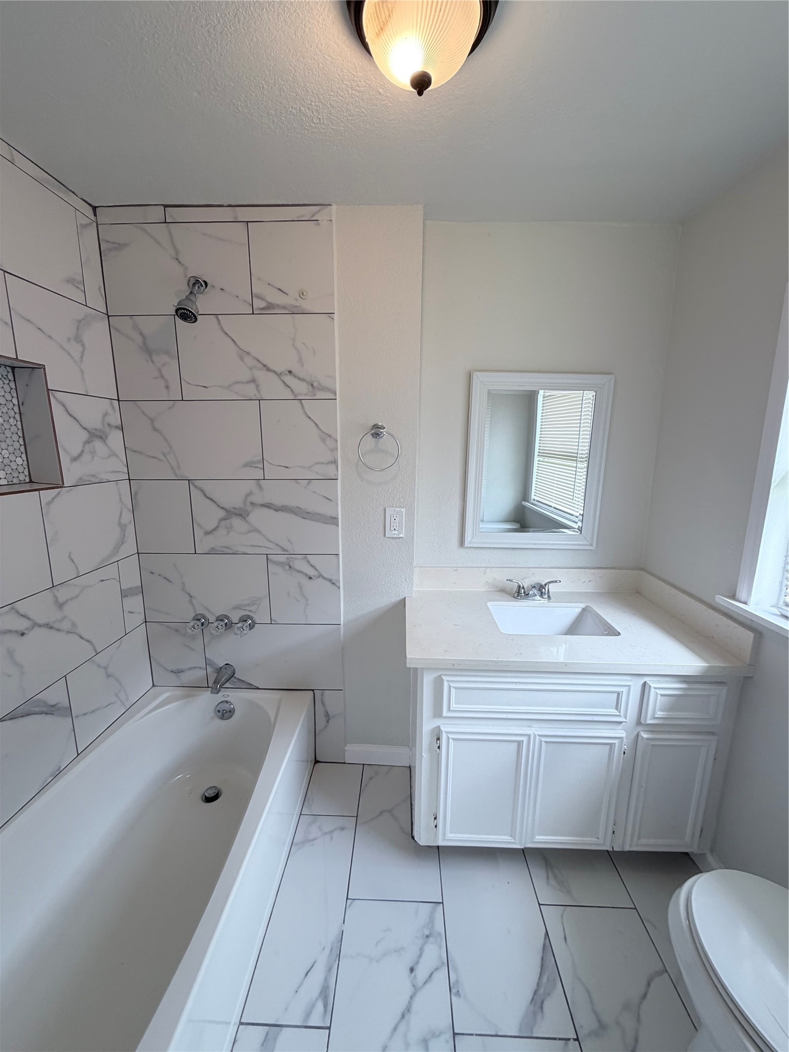 208 Preston Street Property Photo 10