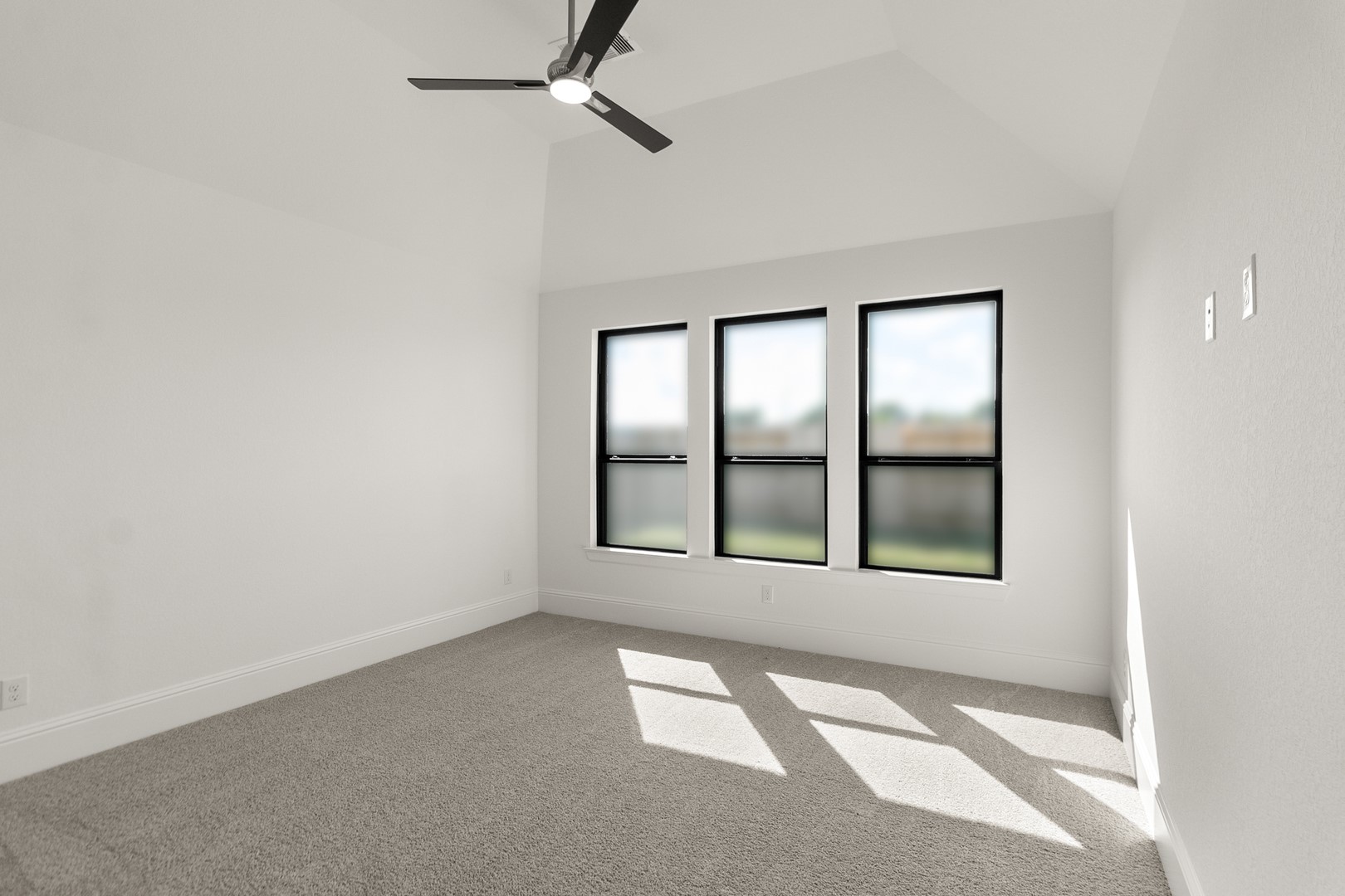 18611 Sweet Basil Drive Property Photo 24