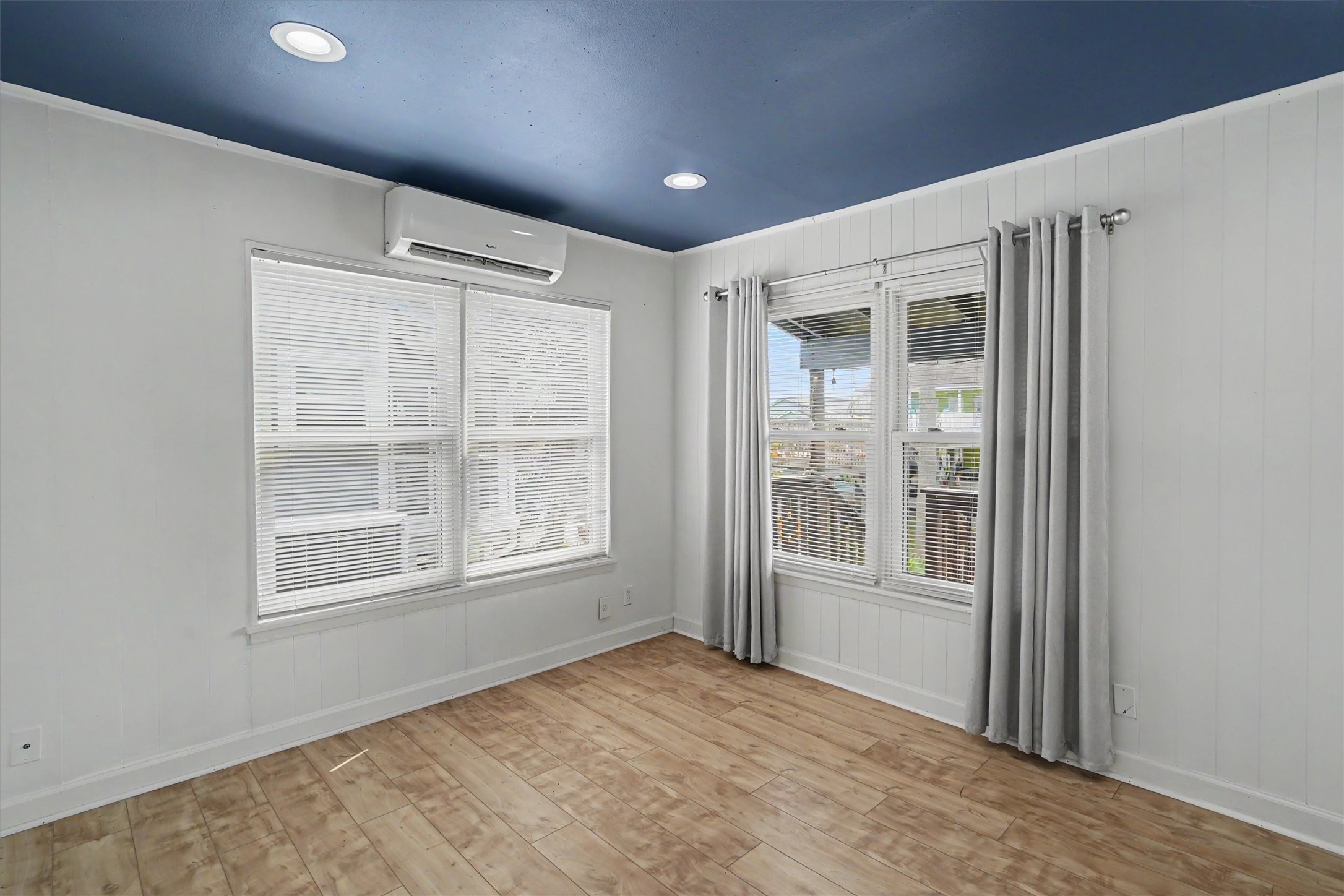 370 Ling Street Property Photo 16