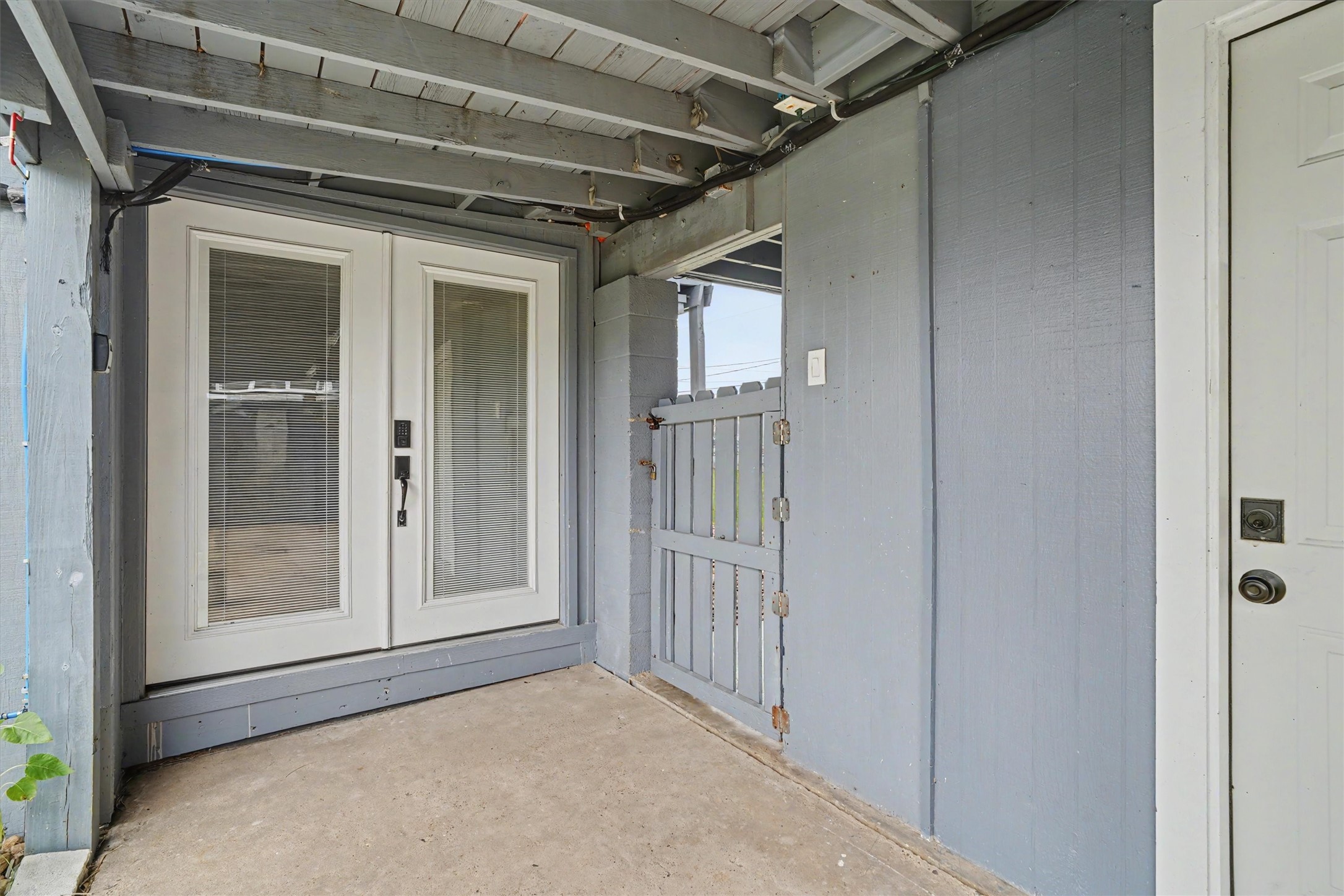 370 Ling Street Property Photo 21