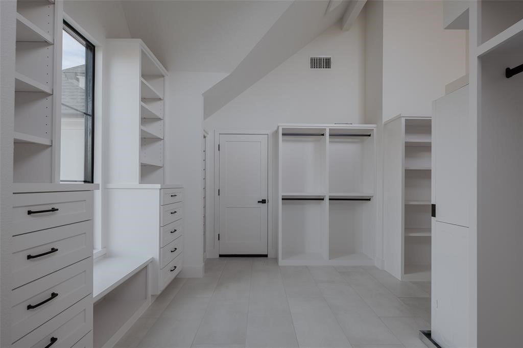 8530 Halls Retreat Court Property Photo 18