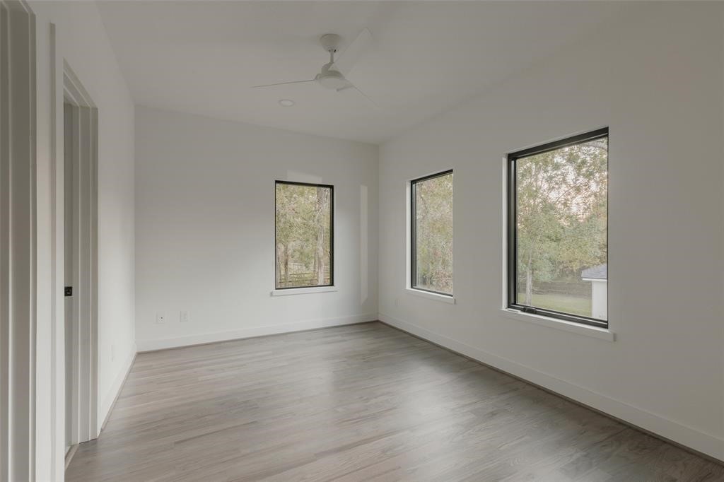 8530 Halls Retreat Court Property Photo 23
