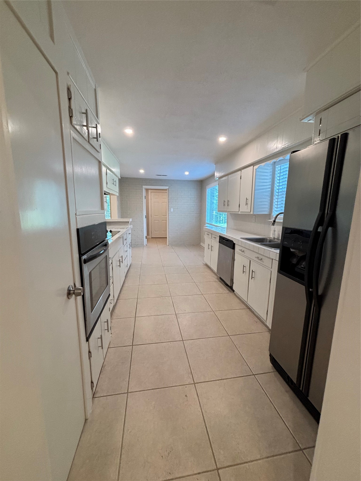 8049 Forest Hills Drive Property Photo 14