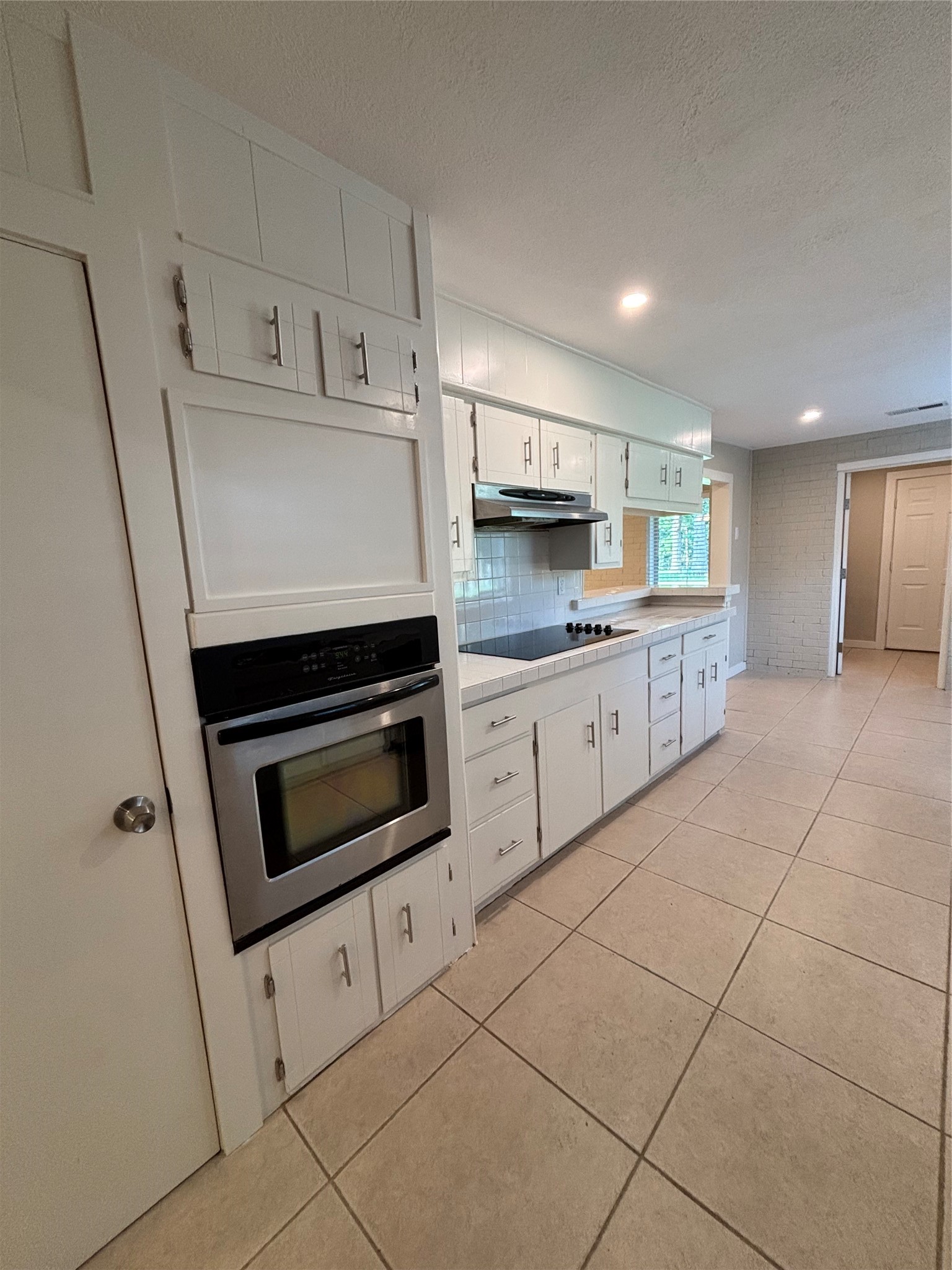 8049 Forest Hills Drive Property Photo 15