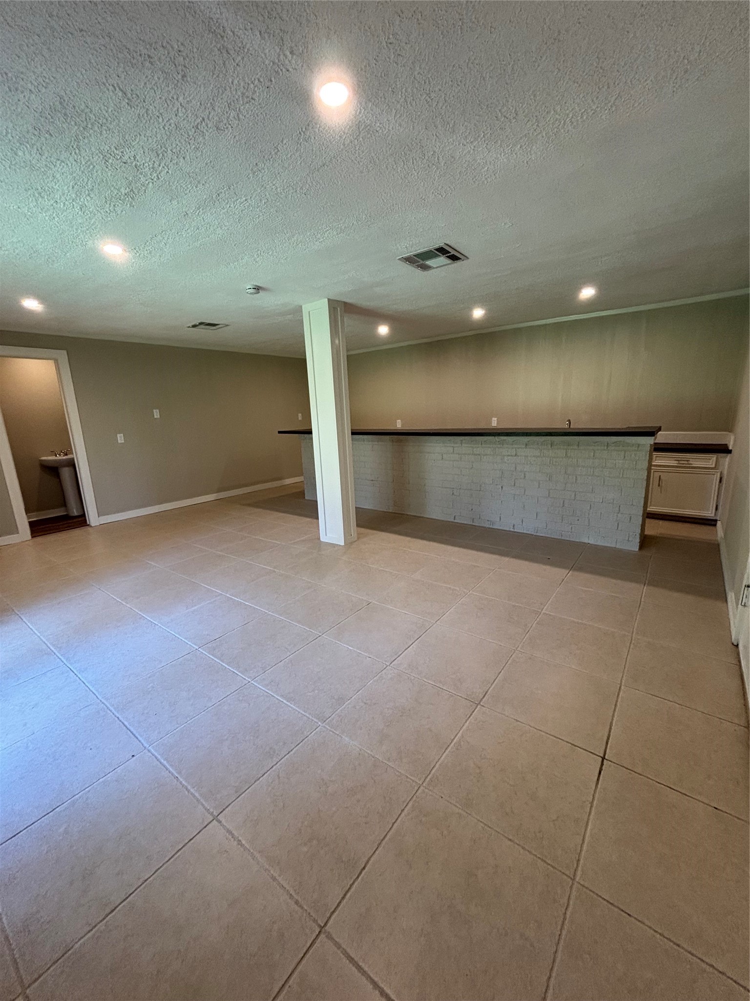 8049 Forest Hills Drive Property Photo 21