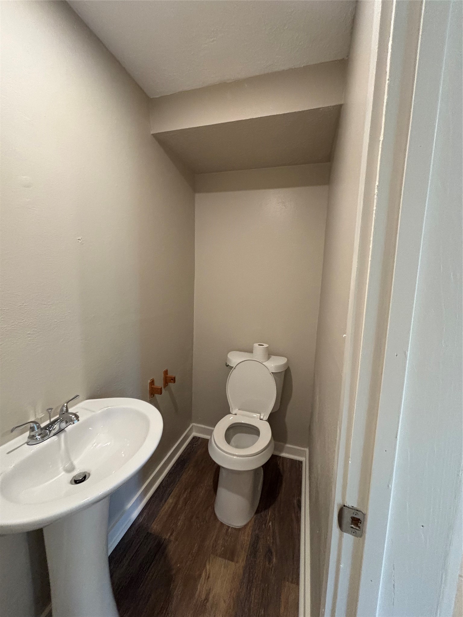 8049 Forest Hills Drive Property Photo 23