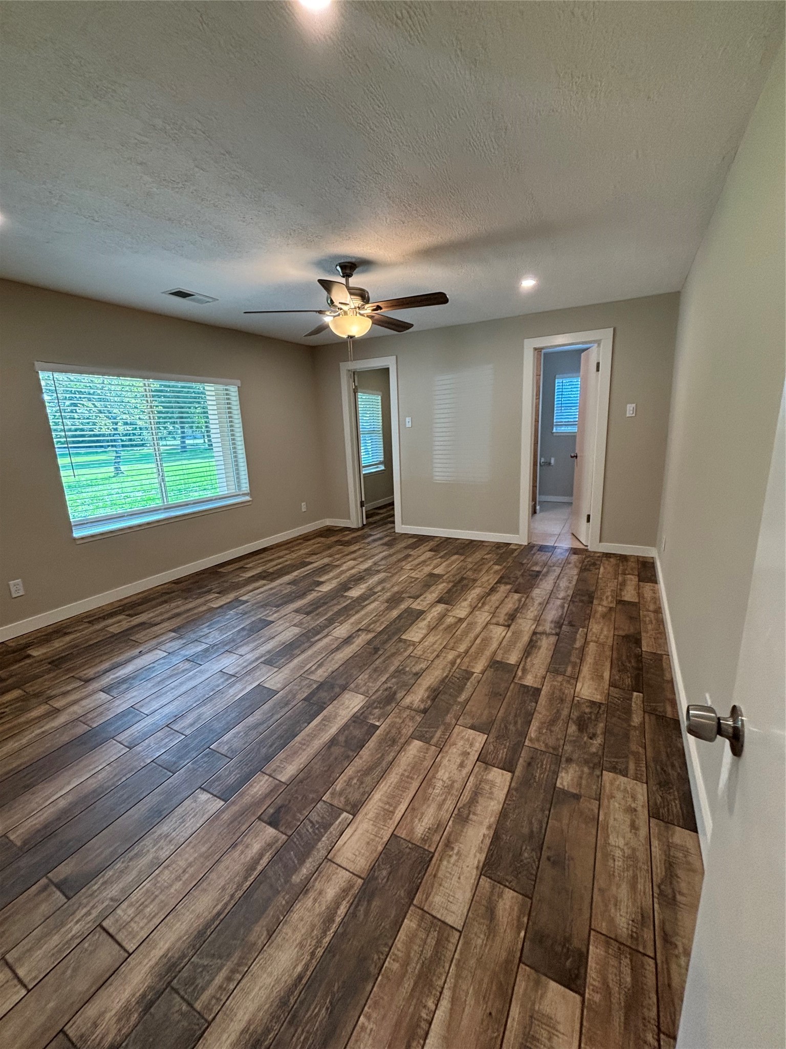 8049 Forest Hills Drive Property Photo 25