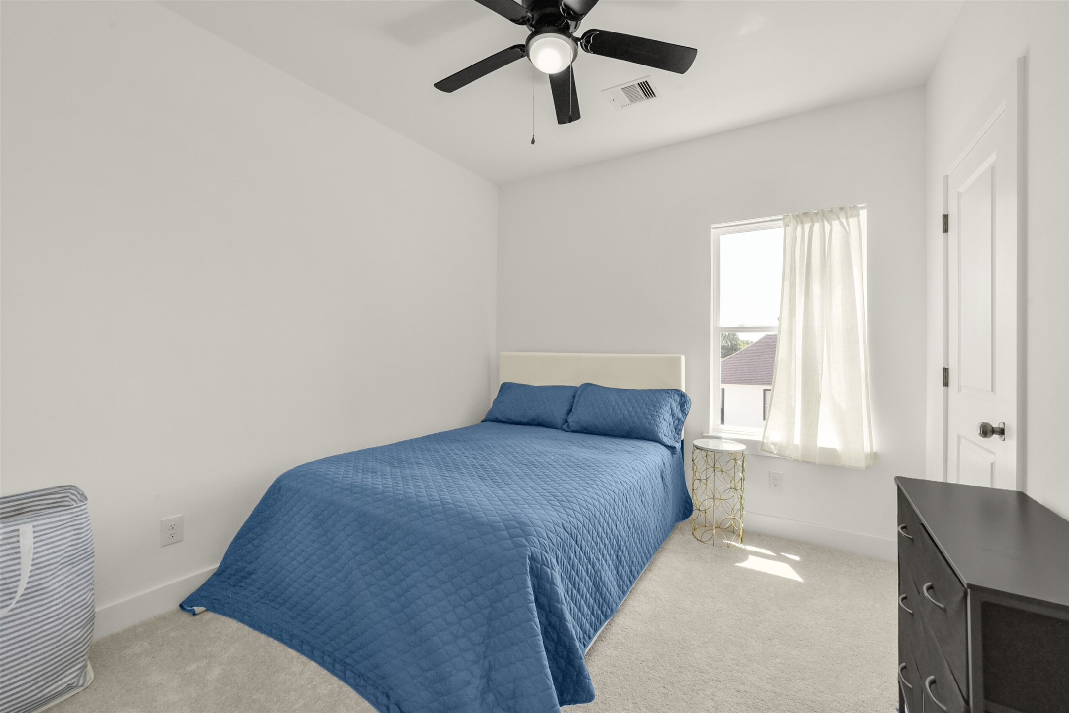 9525 Beckley Street Property Photo 19