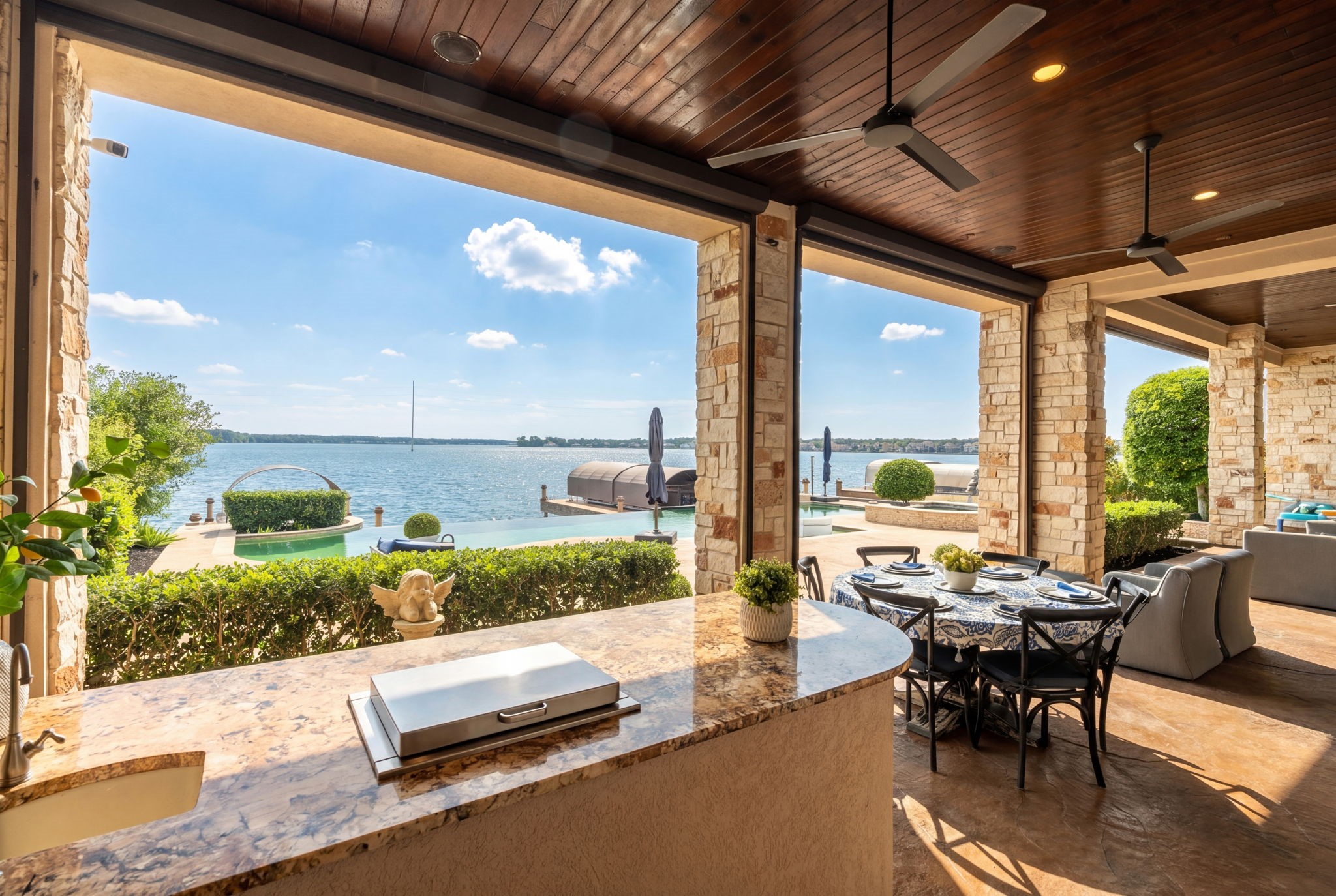 64 Benthaven W Property Photo 3