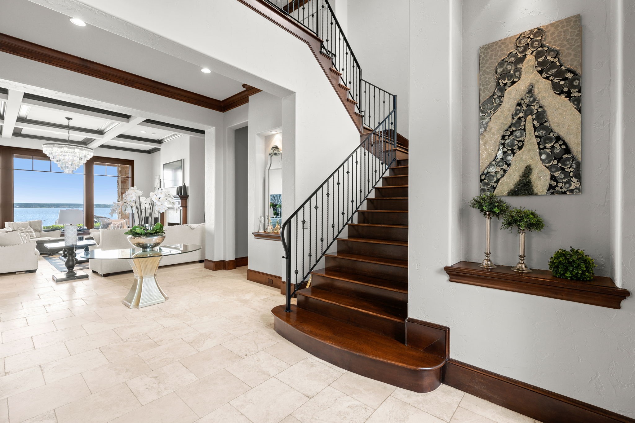 64 Benthaven W Property Photo 6