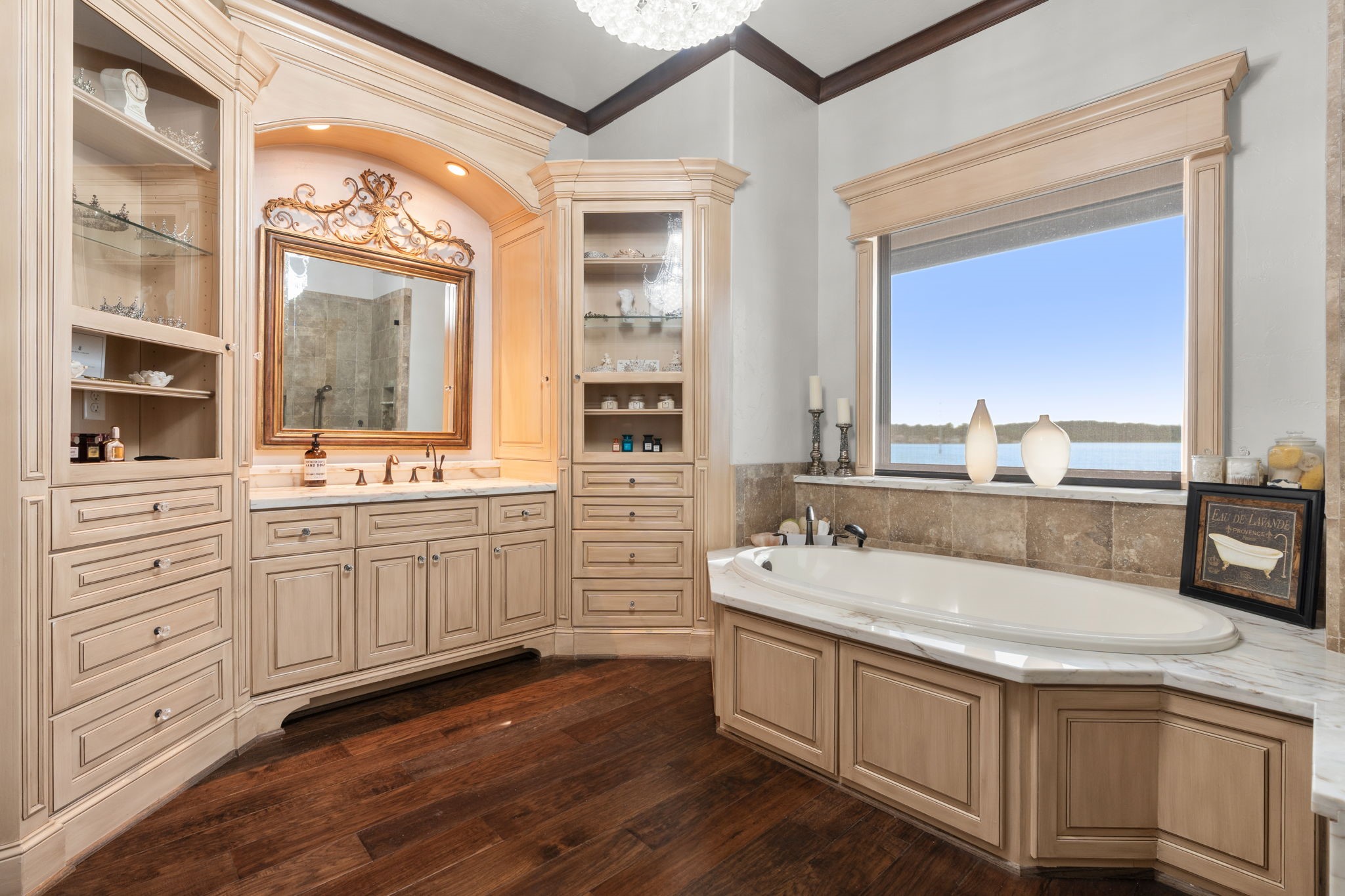 64 Benthaven W Property Photo 23