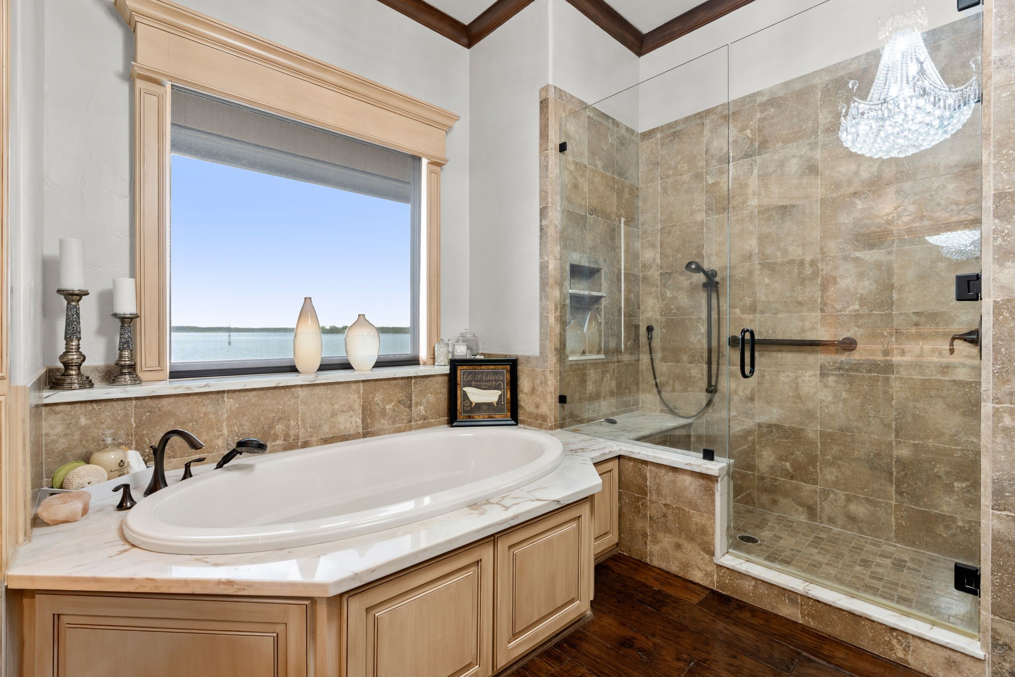 64 Benthaven W Property Photo 24