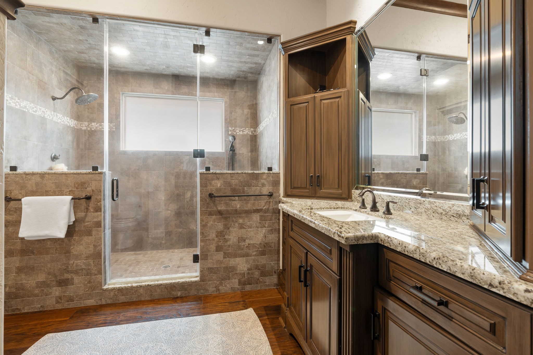 64 Benthaven W Property Photo 26
