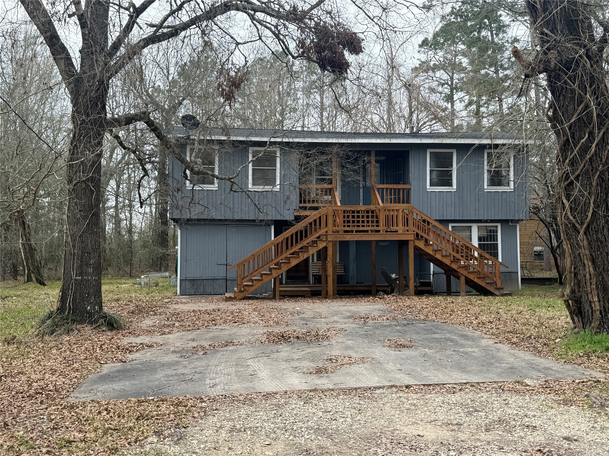 467 Indian Oaks Property Photo 1