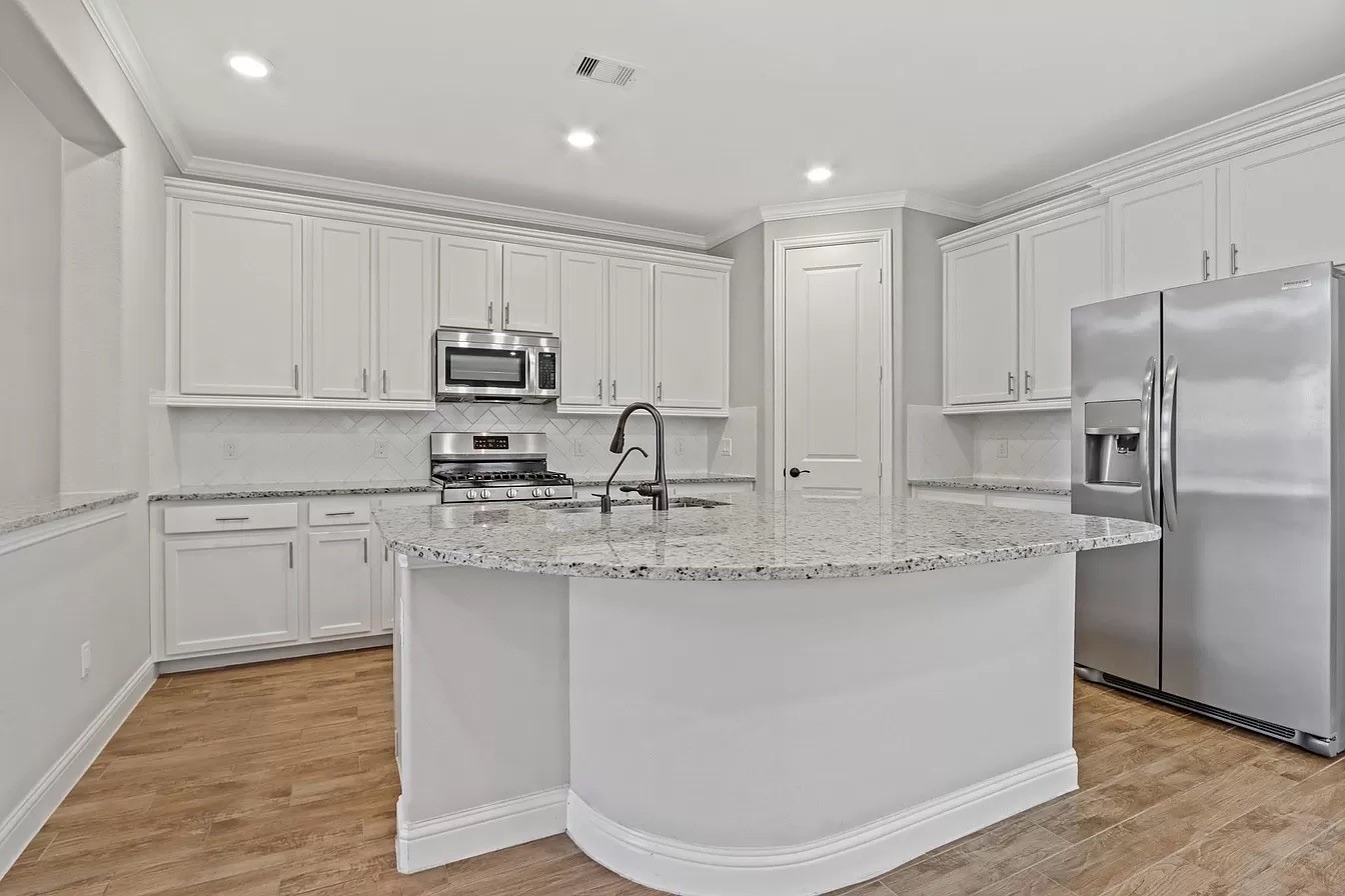 4222 Davis Oak Drive Property Photo 13