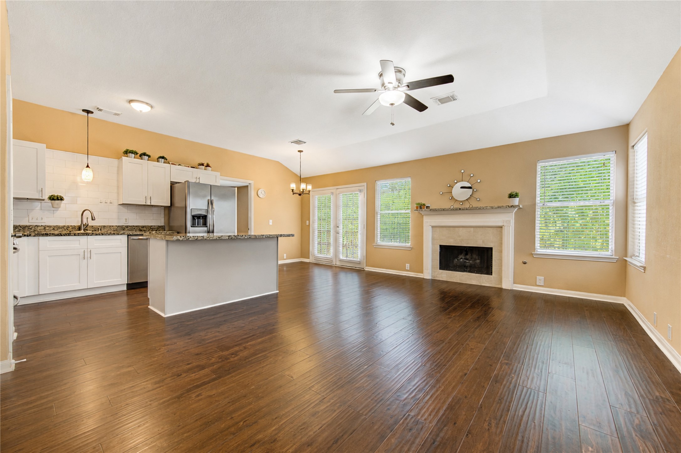 6323 Canyon Rock Way Property Photo 5