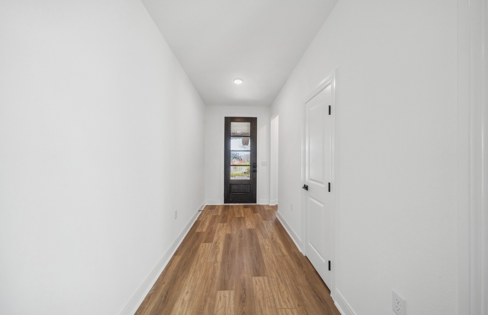 31726 Pleasant View Court Property Photo 4