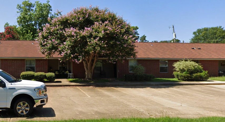 2701 Stanberry Drive Property Photo 6