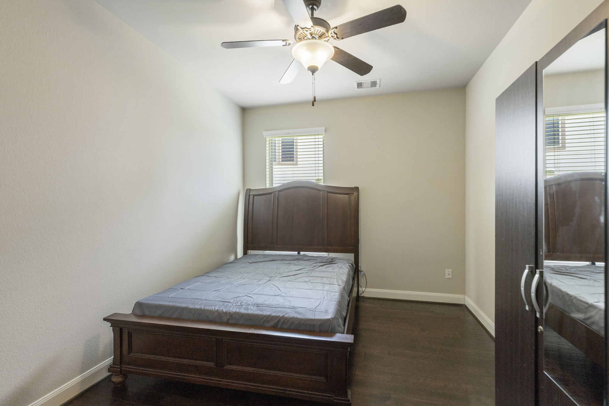 9739 Reston River Lane Property Photo 12