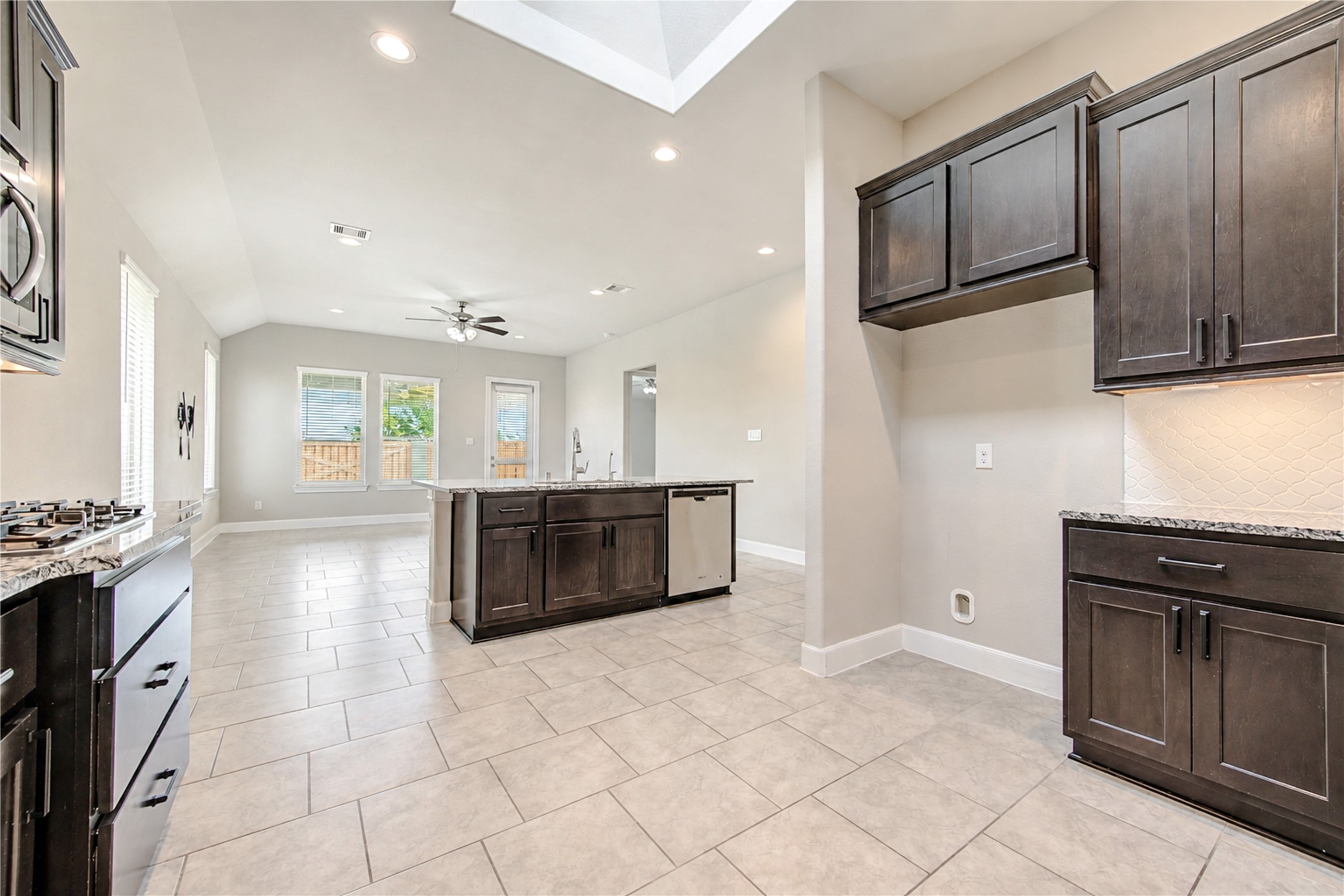 2334 Green Kale Drive Property Photo 3