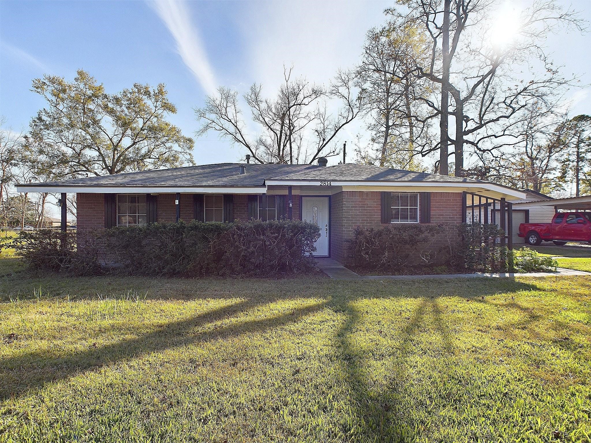 2814 Balmorhea Avenue Property Photo 1