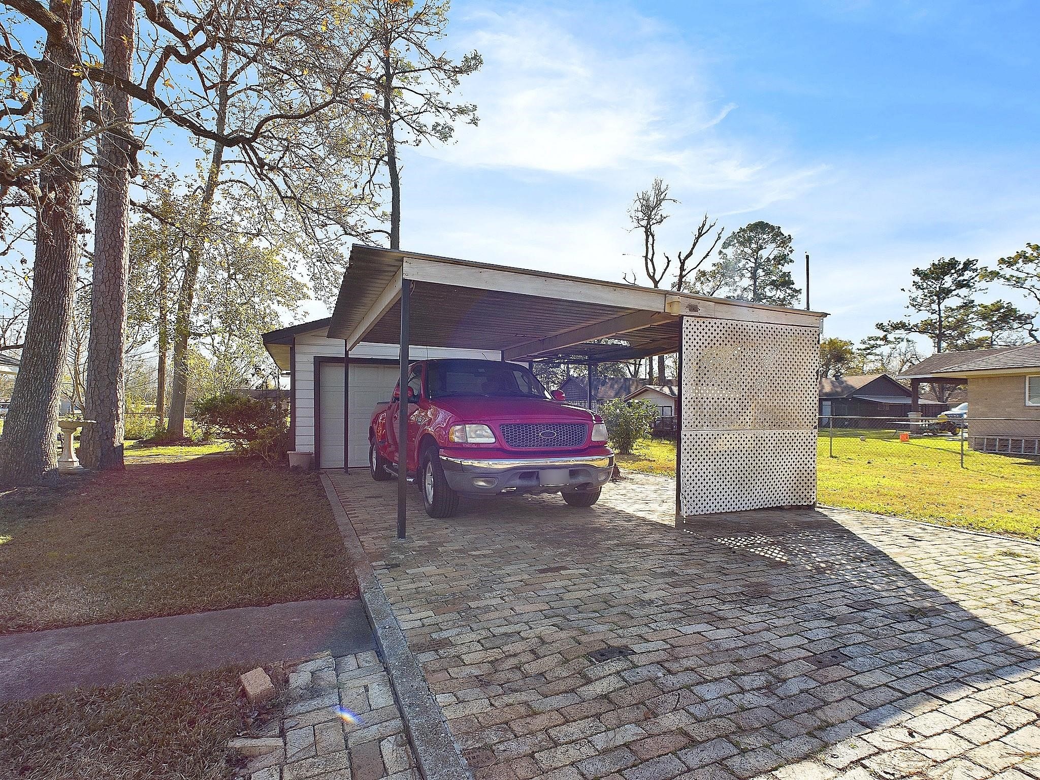2814 Balmorhea Avenue Property Photo 5
