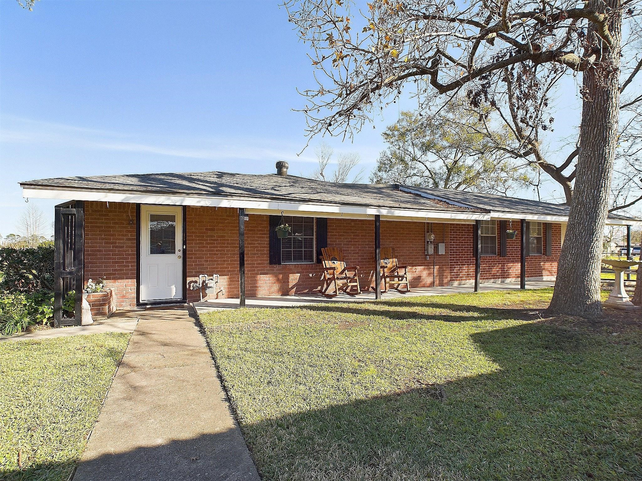 2814 Balmorhea Avenue Property Photo 6