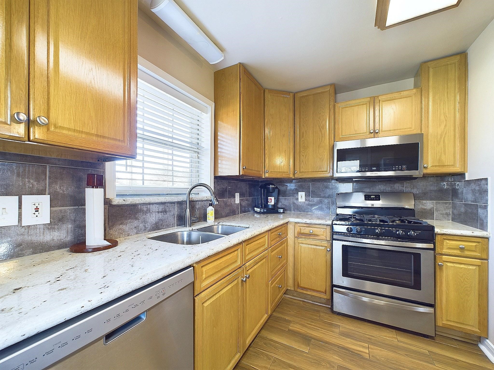2814 Balmorhea Avenue Property Photo 20