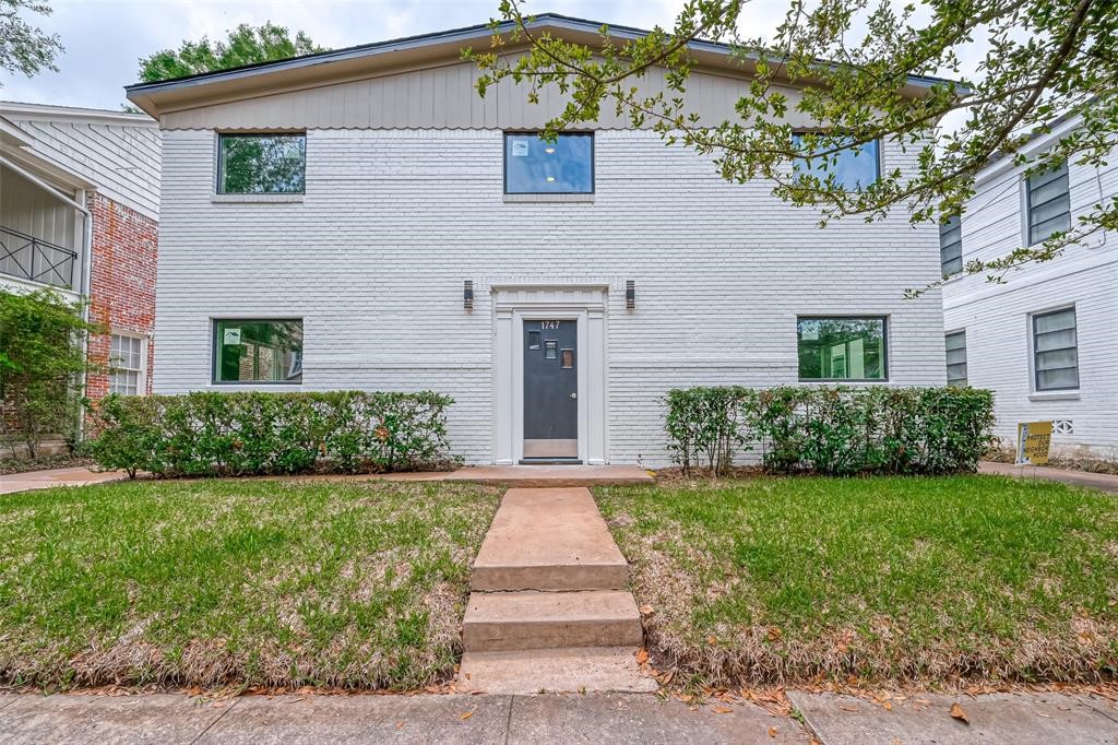 1747 Wroxton Court 2 Property Photo 1