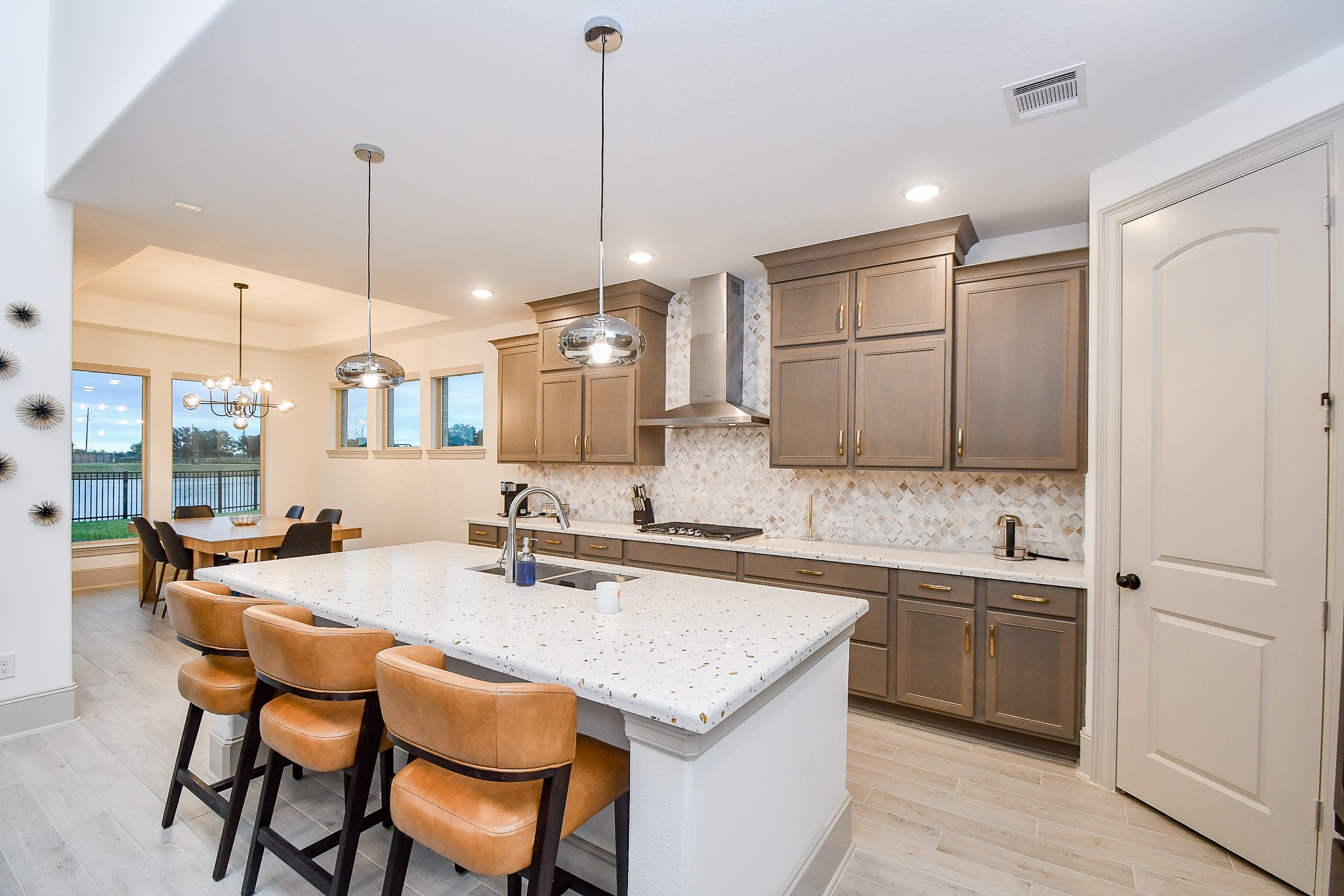 3224 Stingray Cove Dr Property Photo 8